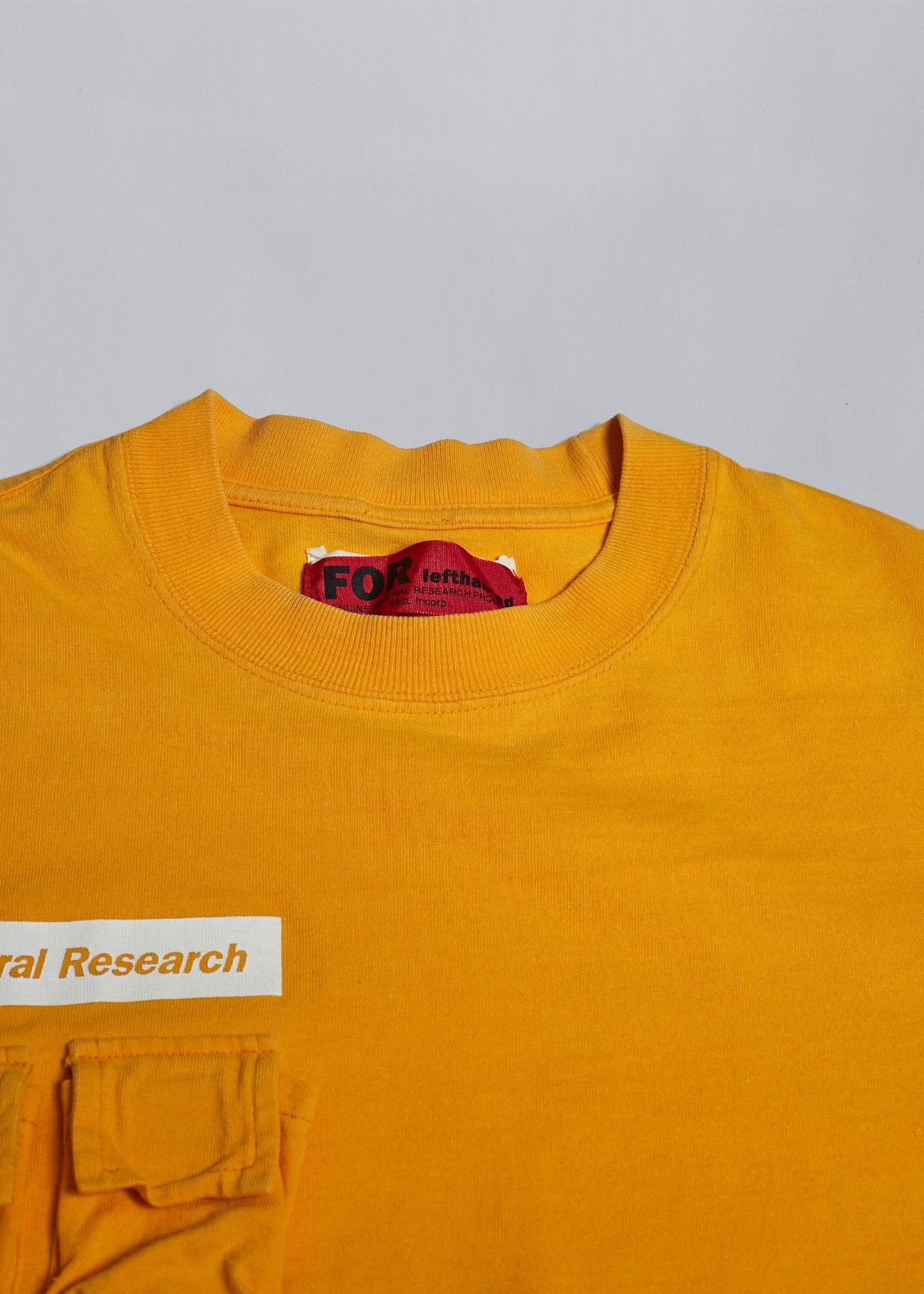 General Research PARASITE TEE STYLE 404 1998 - MEDIUM Size US M / EU 48-50 / 2 - 5 Thumbnail