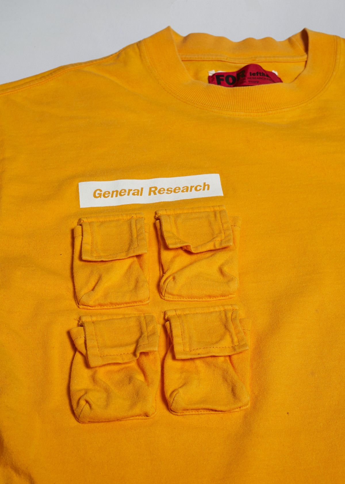 General Research PARASITE TEE STYLE 404 1998 - MEDIUM Size US M / EU 48-50 / 2 - 4 Thumbnail