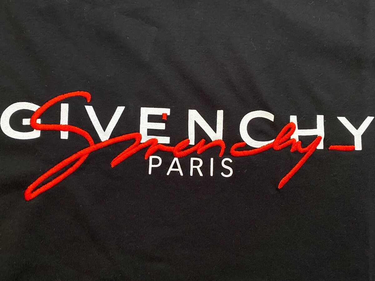 Givenchy Givenchy Paris Signature Black T-shirt Large Size BM70UK3002 Size US L / EU 52-54 / 3 - 9 Preview