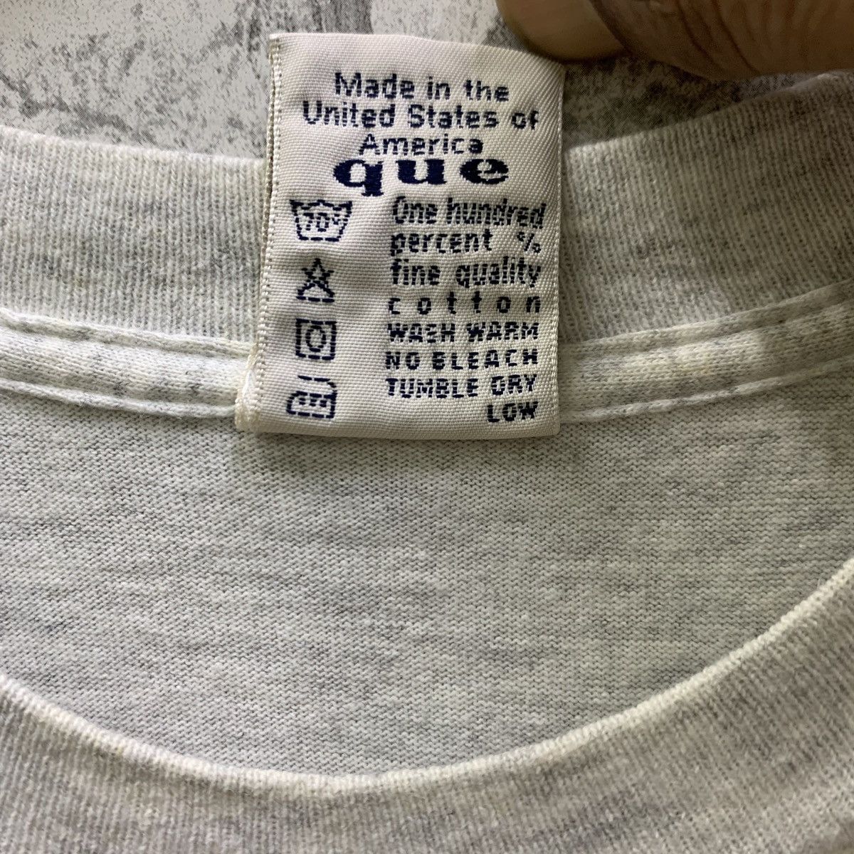 Vintage Vintage 90s QUE Big Print T-shirts Size US M / EU 48-50 / 2 - 5 Thumbnail