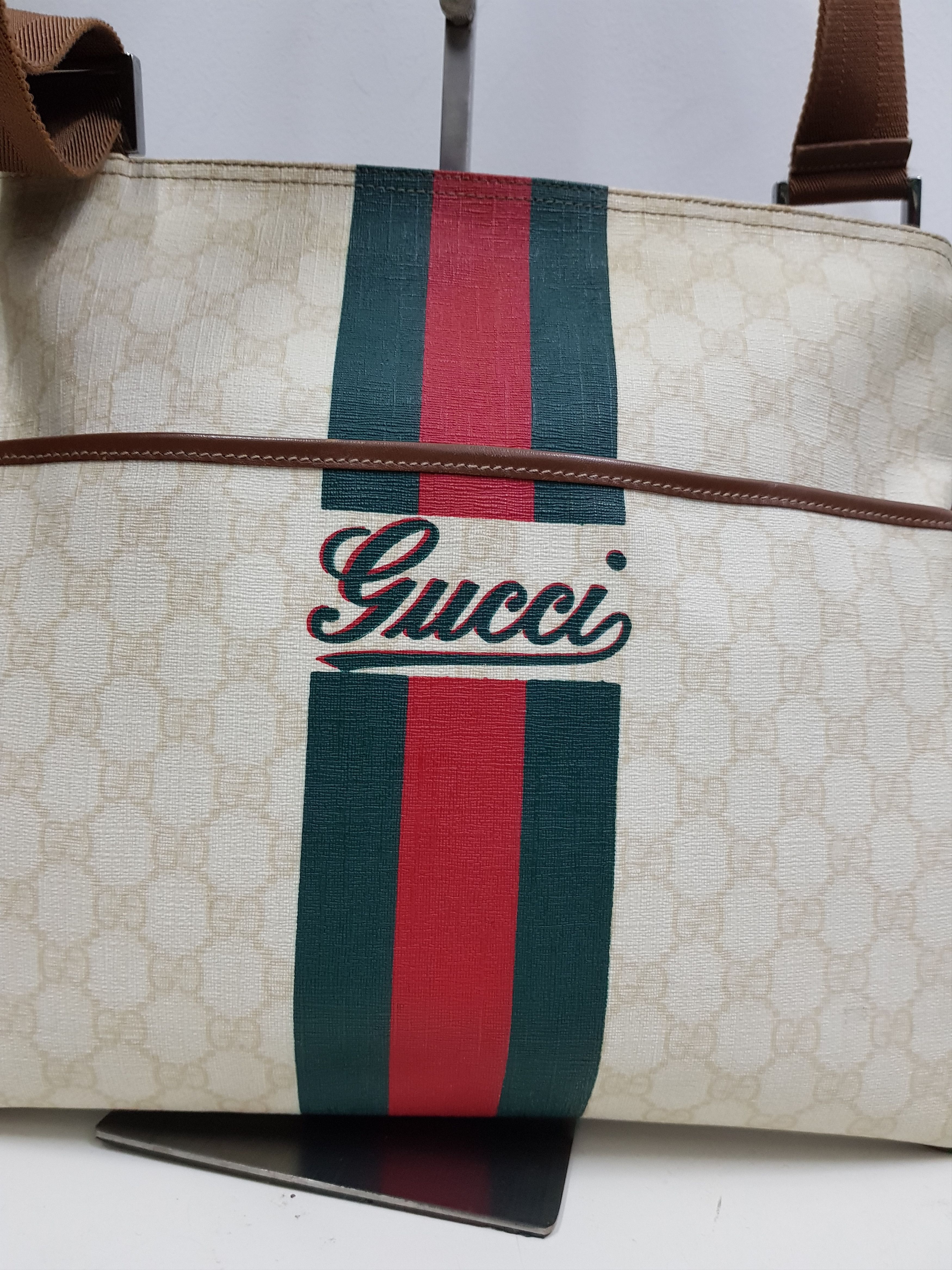 Gucci 🔥Authentic 🔥GUCCI Monogram Sling Bag Size ONE SIZE - 4 Thumbnail