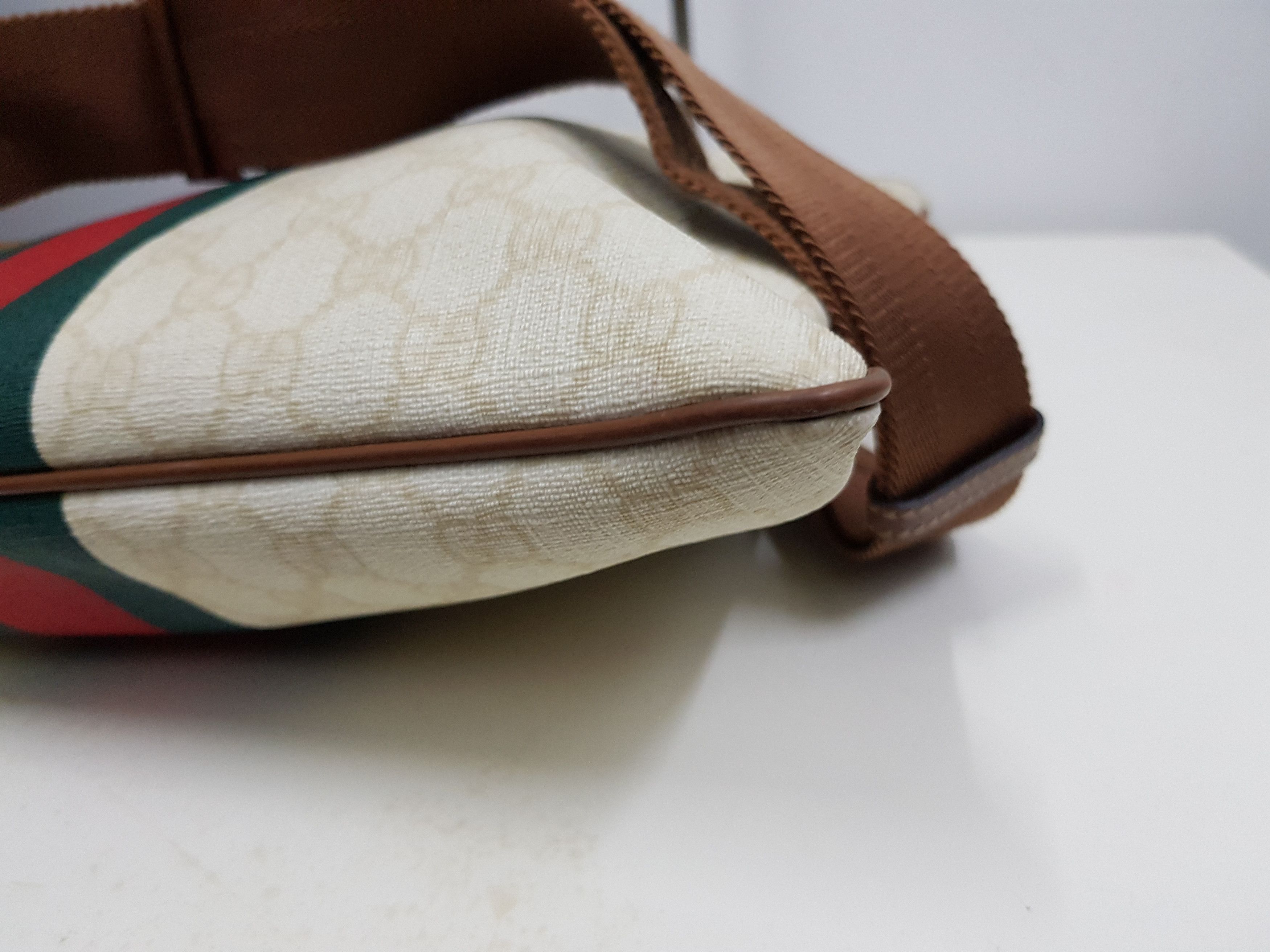 Gucci 🔥Authentic 🔥GUCCI Monogram Sling Bag Size ONE SIZE - 9 Thumbnail