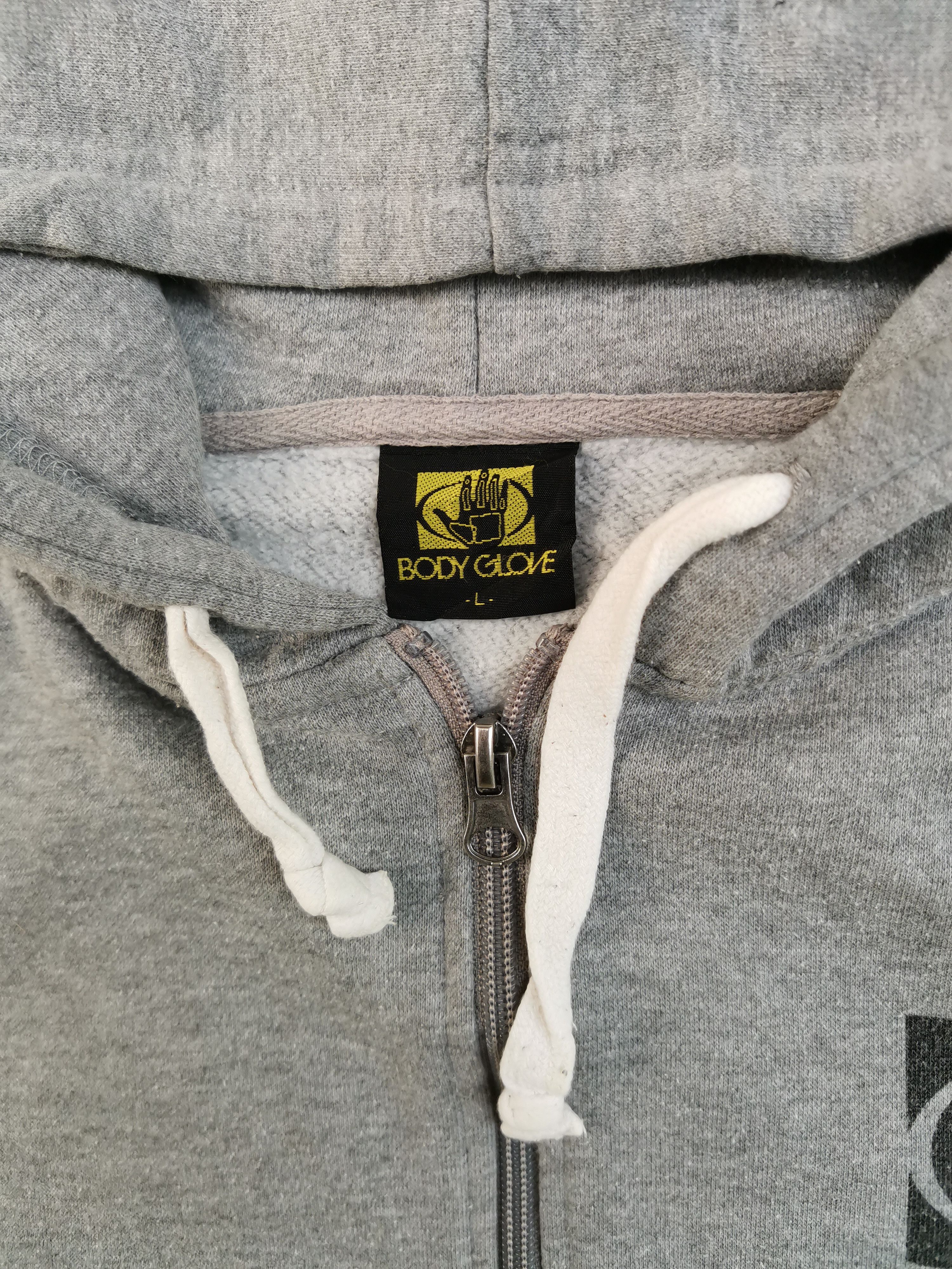 Body Glove Vintage Body Glove Big Logo Hooded Sweaters Size US L / EU 52-54 / 3 - 4 Thumbnail