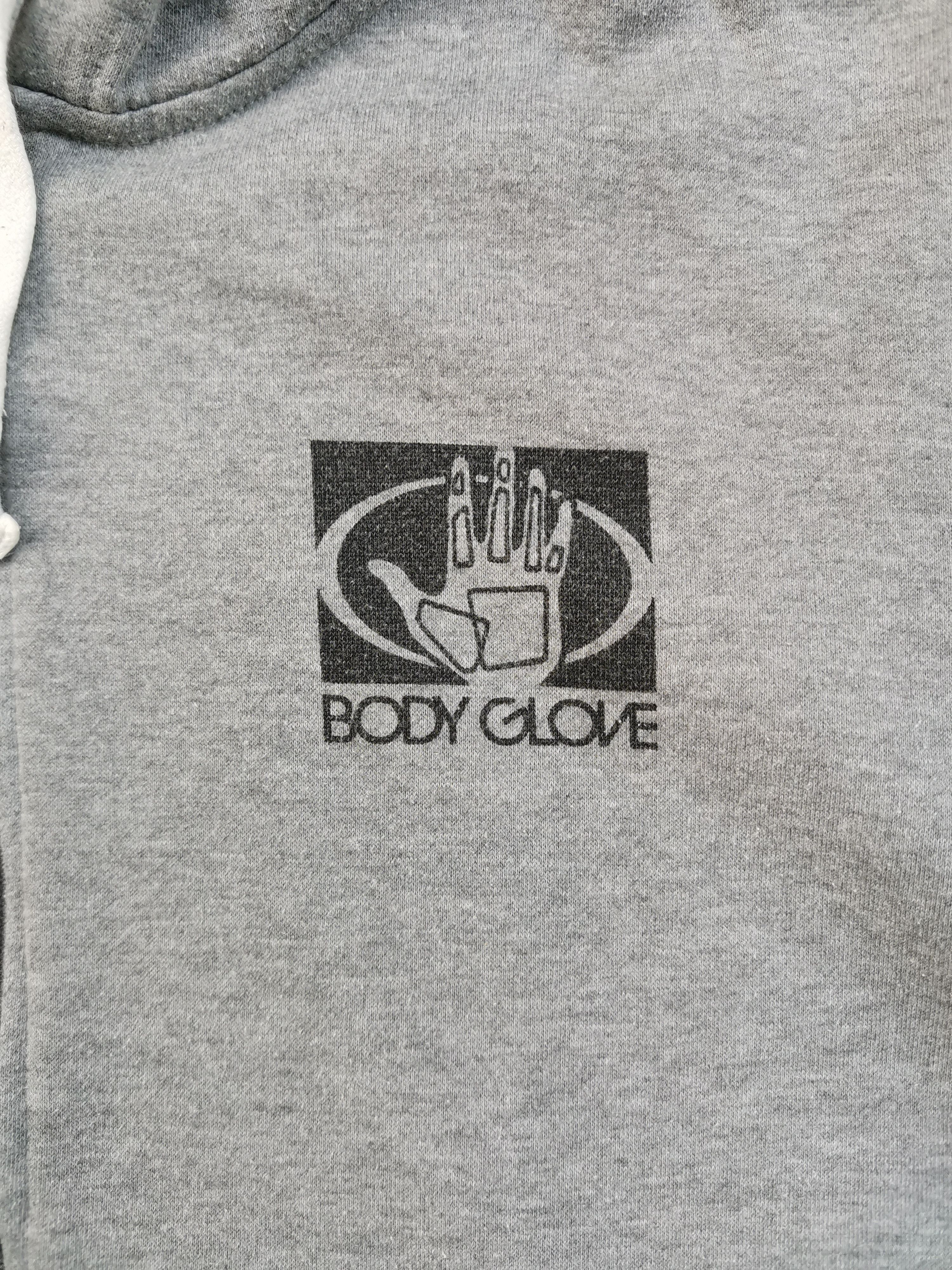 Body Glove Vintage Body Glove Big Logo Hooded Sweaters Size US L / EU 52-54 / 3 - 6 Thumbnail