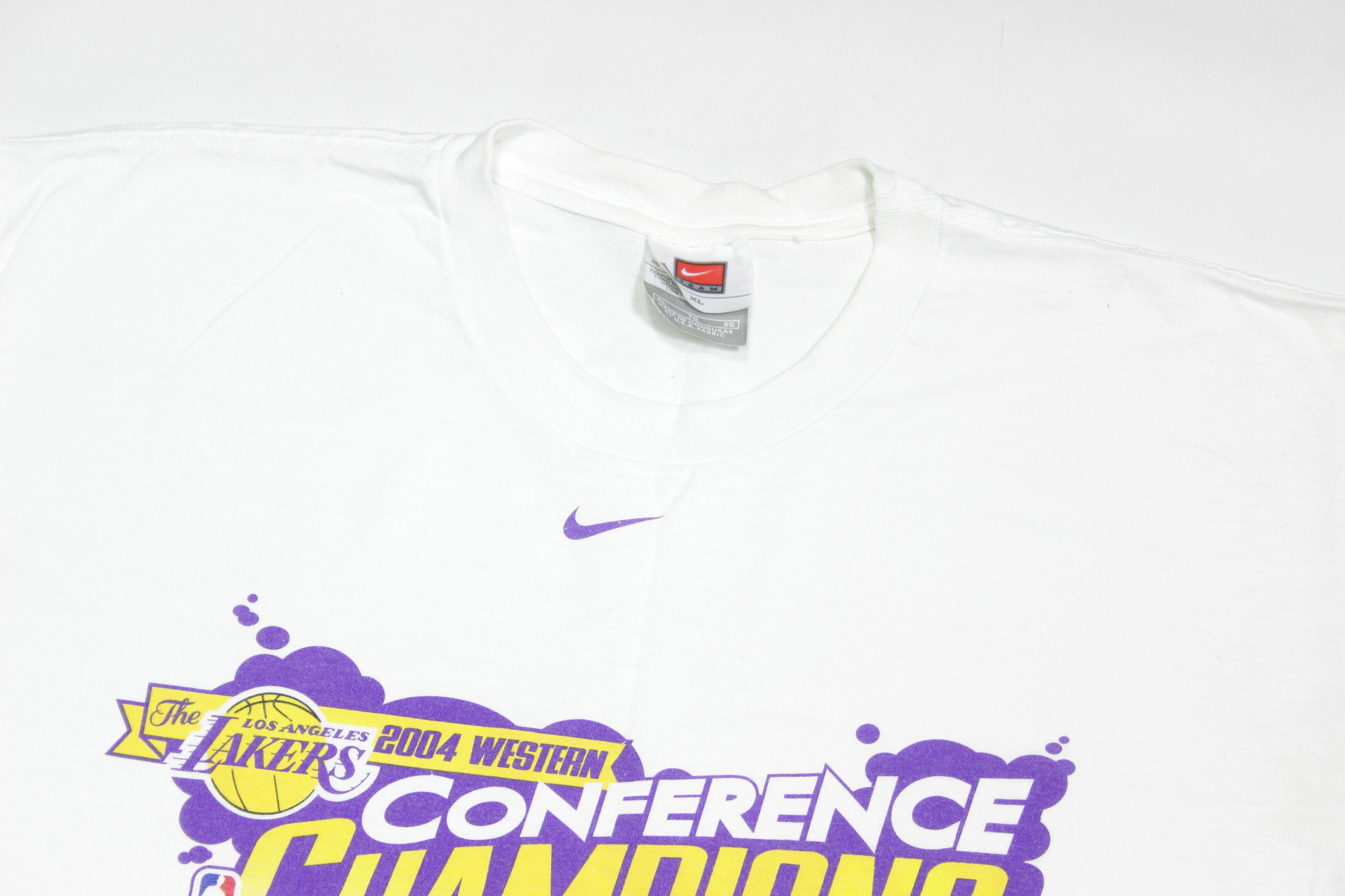 Nike 2004 Conference Champions Lakers Los Angeles Logo T-Shirt Size US XL / EU 56 / 4 - 4 Thumbnail