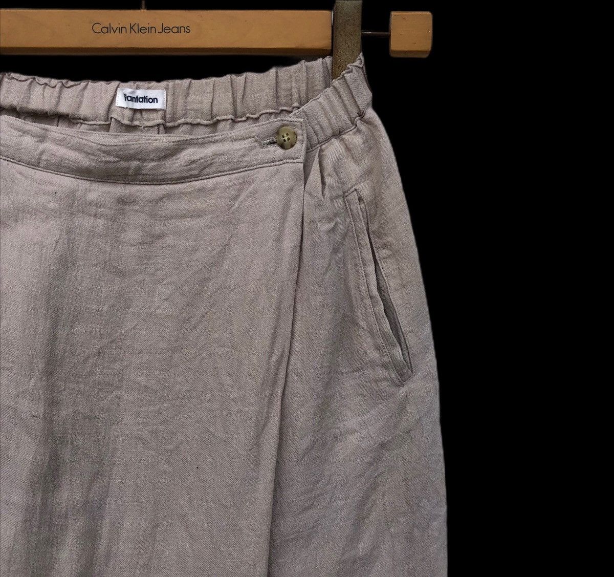 Plantation Miyake's Asymmetrical Cropped Bottom