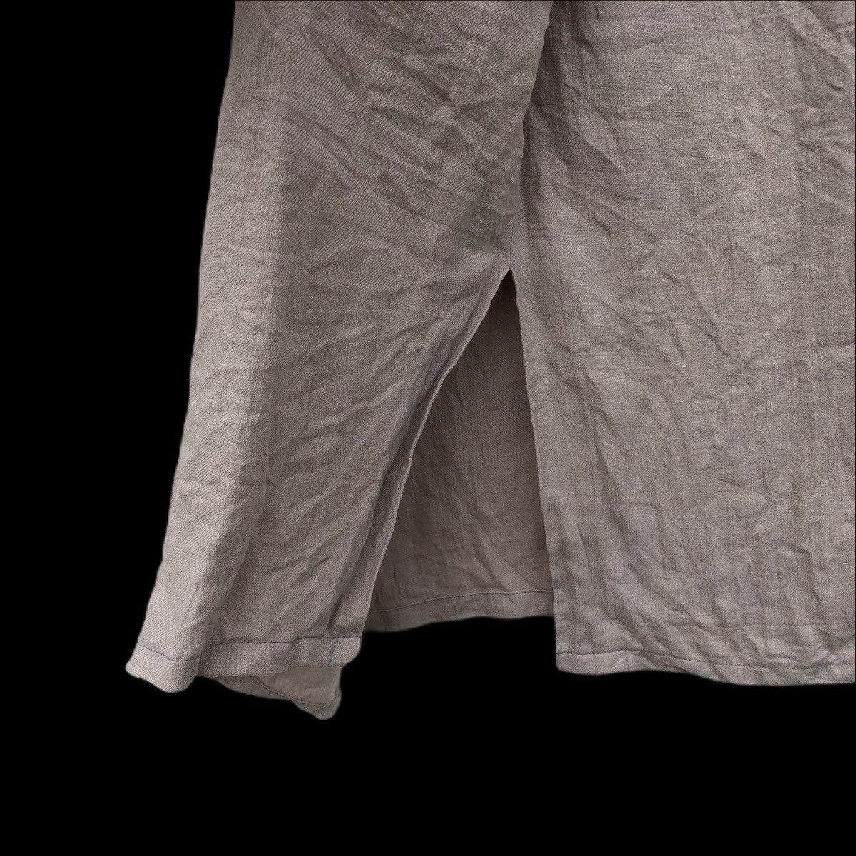 Plantation Miyake's Asymmetrical Cropped Bottom