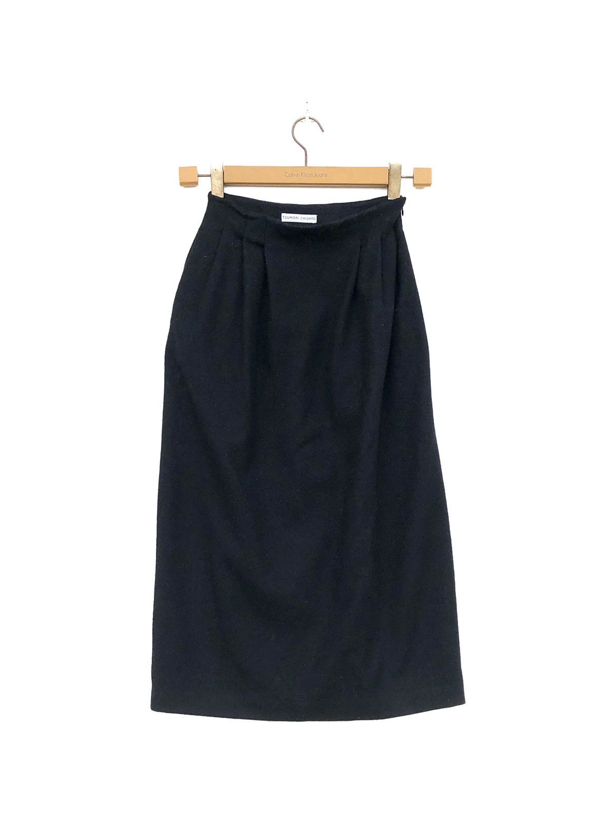 Tsumori Chisato Miyake's Wool Cropped Bottom Side Zipper