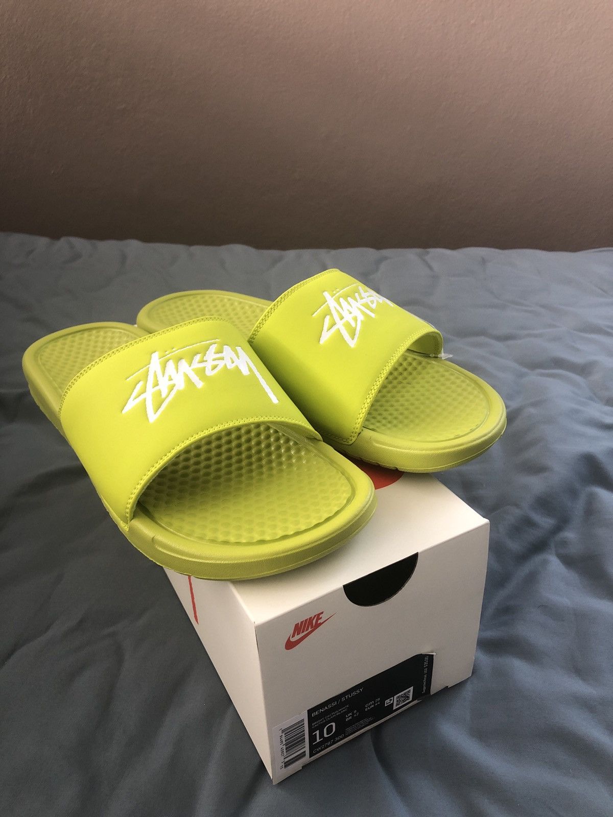 benassi stussy slides resell