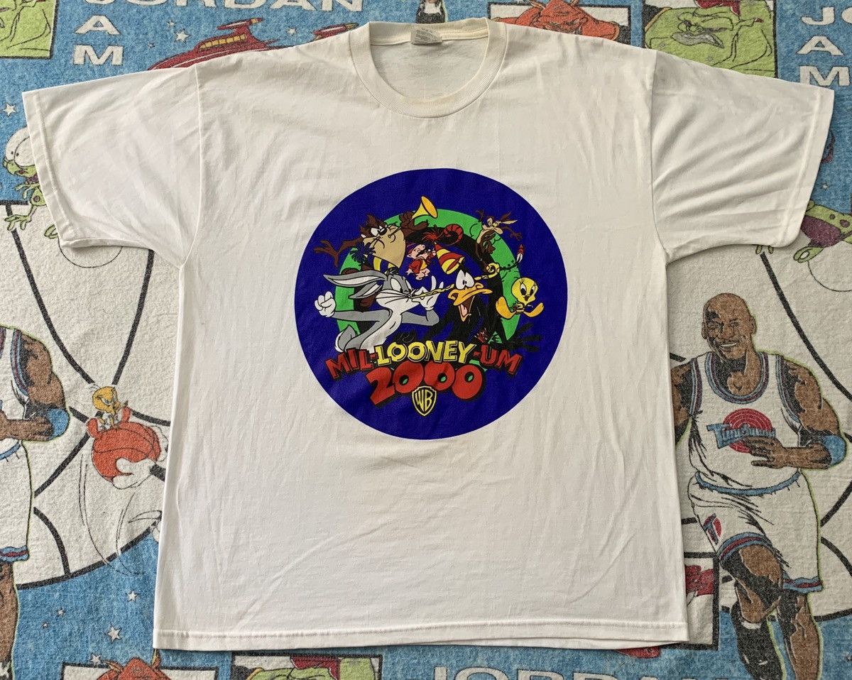 Vintage Mil-Looney-Um 2000 Looney Tunes T-Shirt | Grailed