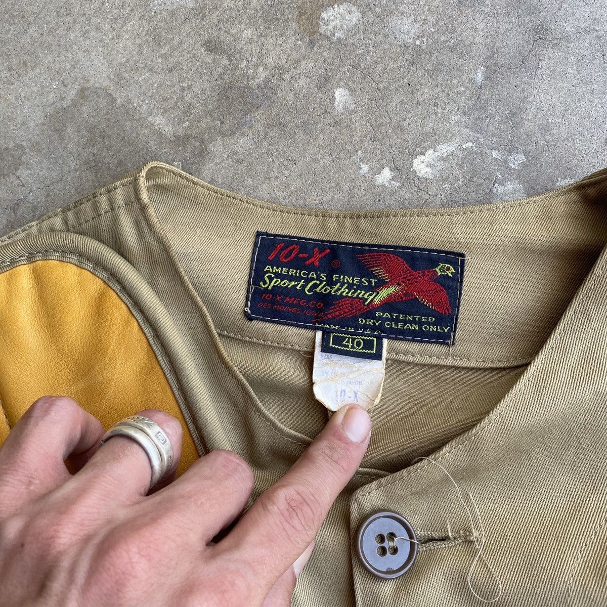 Vintage 1960s 10X hunting Jacket patches Beige Khaki Jacket M Size US M / EU 48-50 / 2 - 11 Thumbnail
