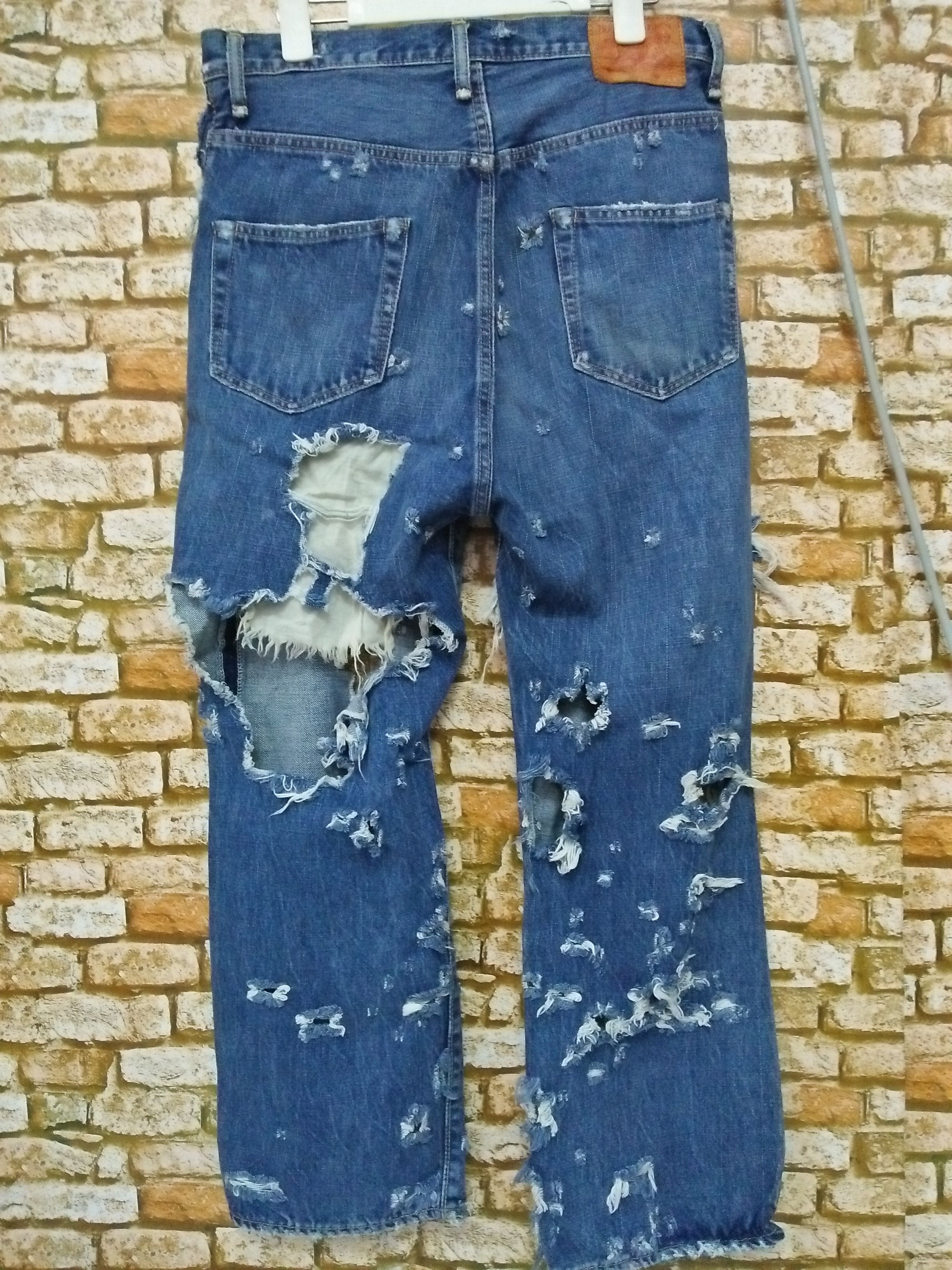Japanese Brand RNA TRANSFORM & NEW JAPAN HEAVY DISTRESSED DESTROYED (A861) Size US 32 / EU 48 - 6 Thumbnail