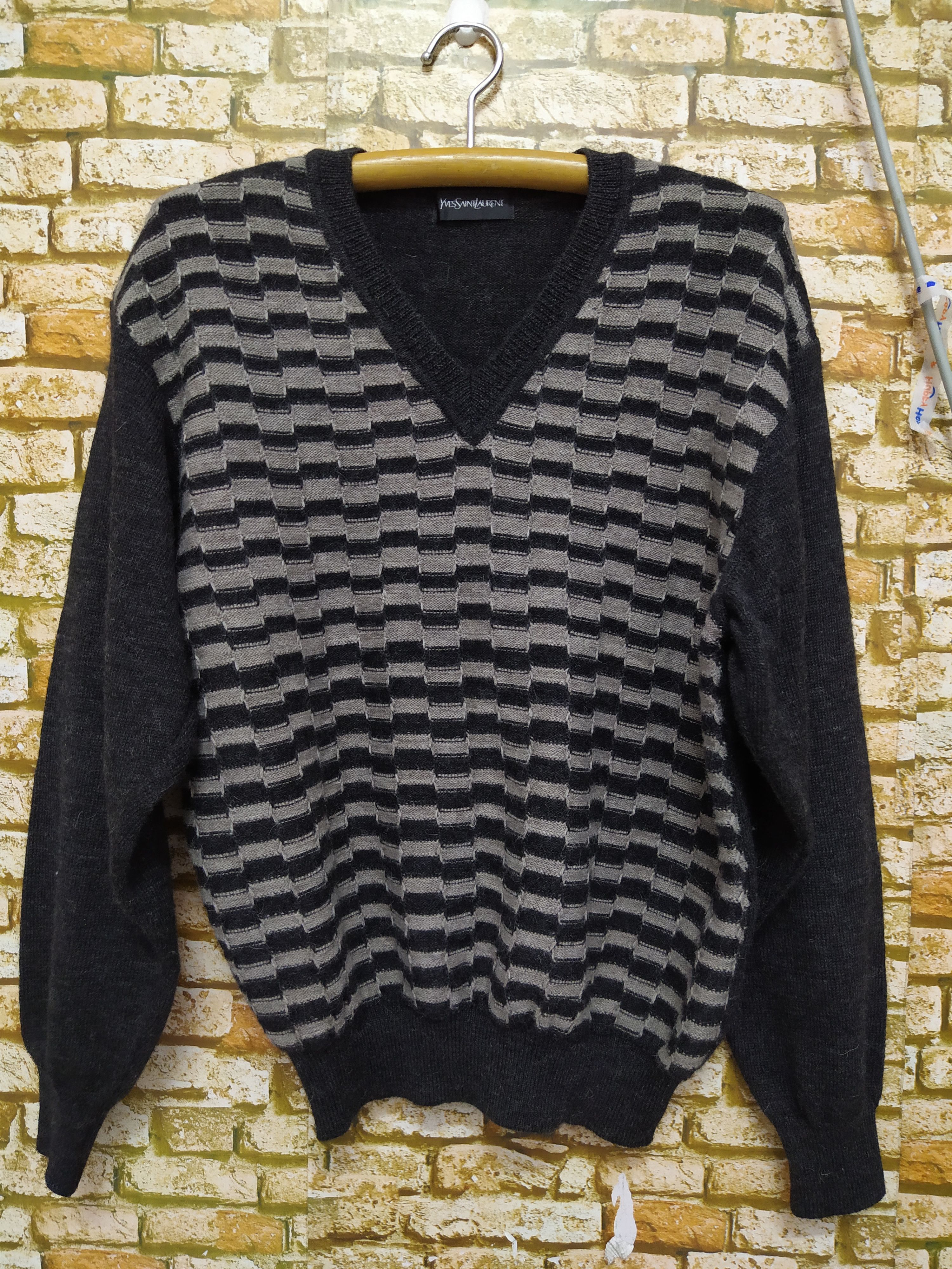 Yves Saint Laurent YVES SAINT LAURENT YSL KNITWEAR SWEATER STRIPE (B451) Size US M / EU 48-50 / 2 - 1 Thumbnail