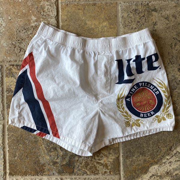 Miller High Life Miller Lite Fine Pilsner Beer Lightweight Summer Beach