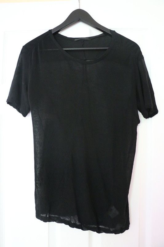 Cross-cut black tee
