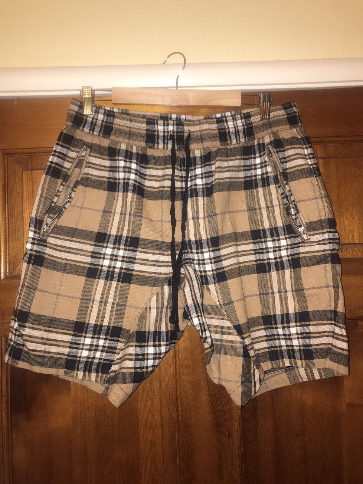 Pacsun Pacsun Plaid Zip Pocket Shorts - Size M Size US 32 / EU 48 - 1 Thumbnail