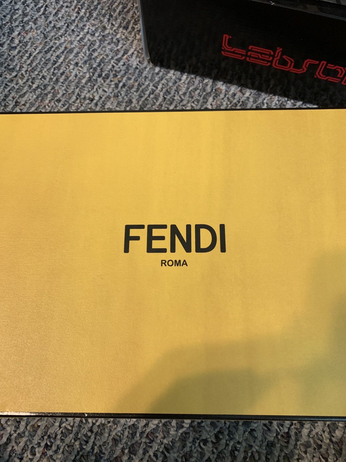 Fendi Fendi Butterfly Eyes Sneakers Size US 9.5 / EU 42-43 - 10 Thumbnail