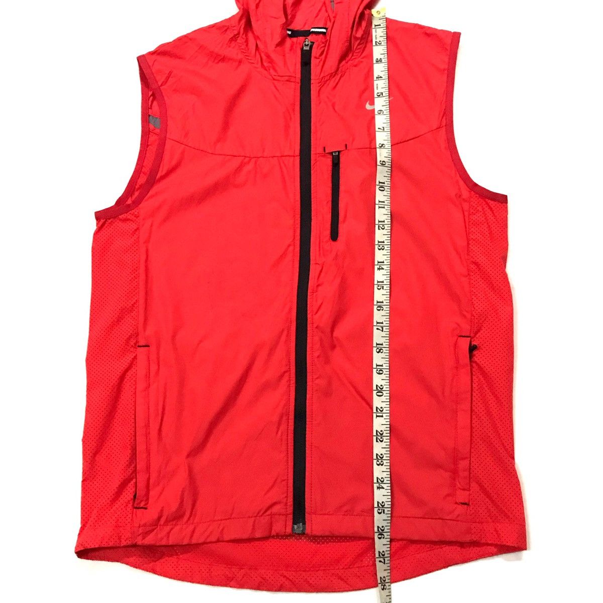 Nike Nike running vest hoodie Size US M / EU 48-50 / 2 - 10 Preview