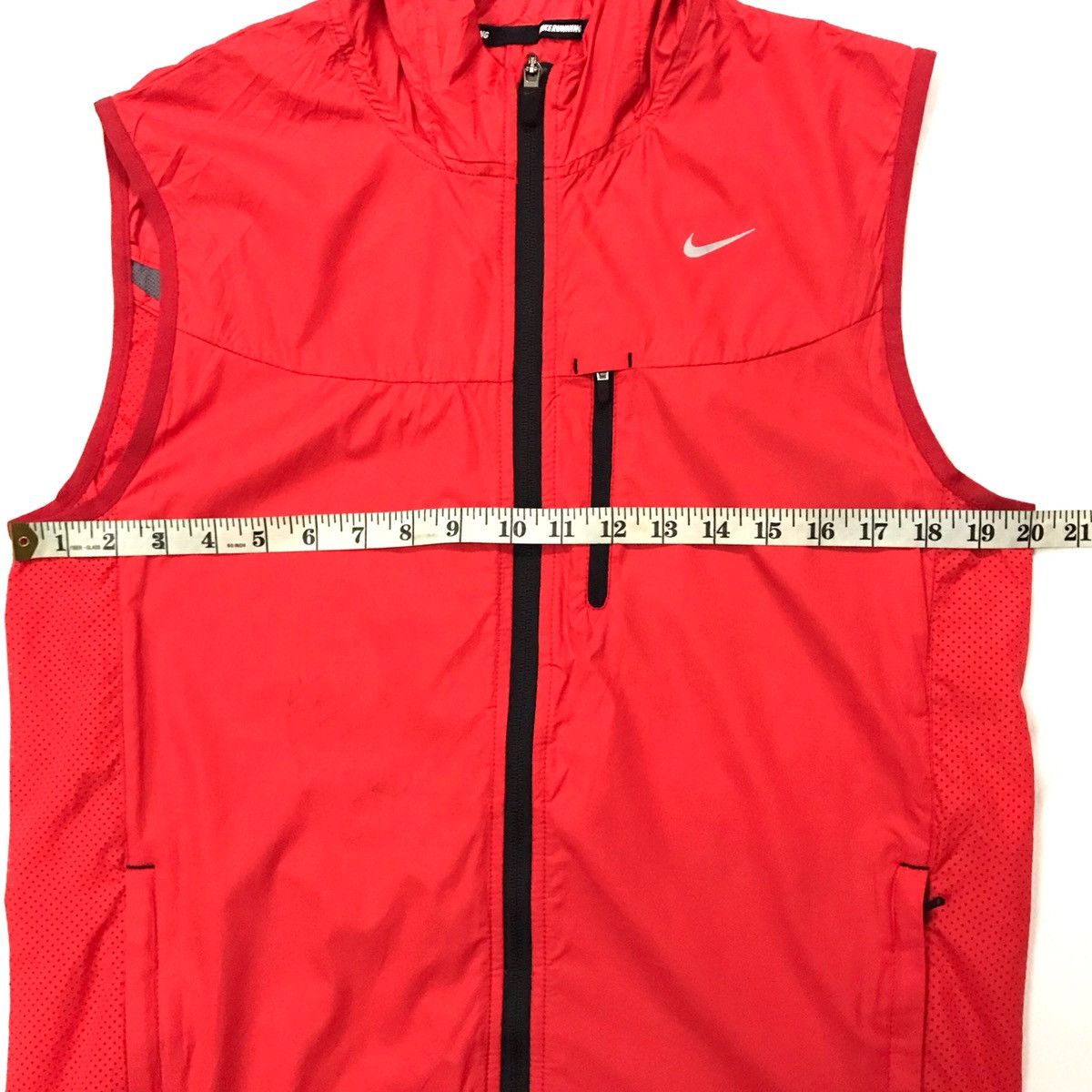 Nike Nike running vest hoodie Size US M / EU 48-50 / 2 - 9 Thumbnail