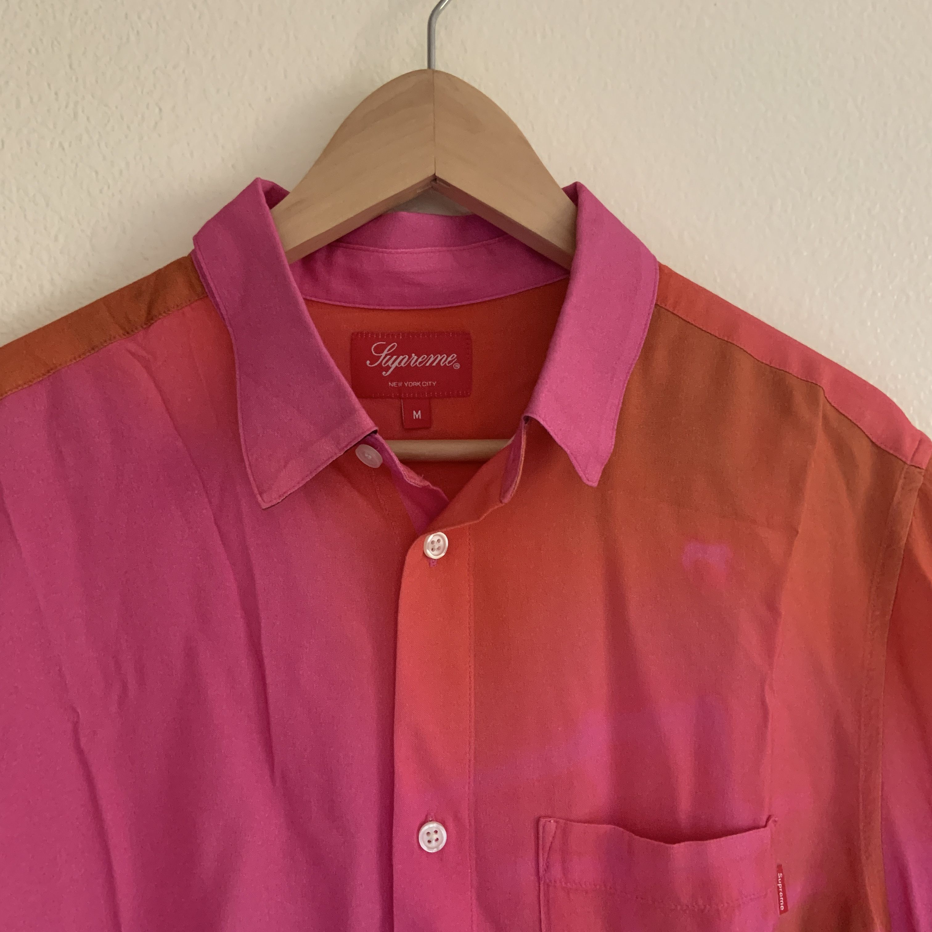 Supreme Supreme x My Bloody Valentine Loveless Rayon Medium Supreme Supreme x My Bloody Valentine Loveless Rayon Medium