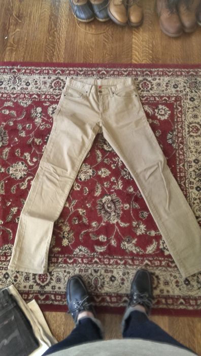 Uniqlo Beige Slim-Fit jeans Size US 30 / EU 46 - 1 Preview