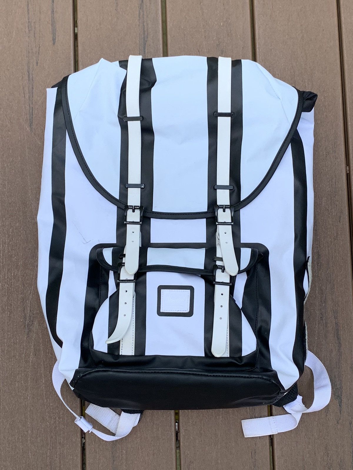 Joshua vides herschel store backpack