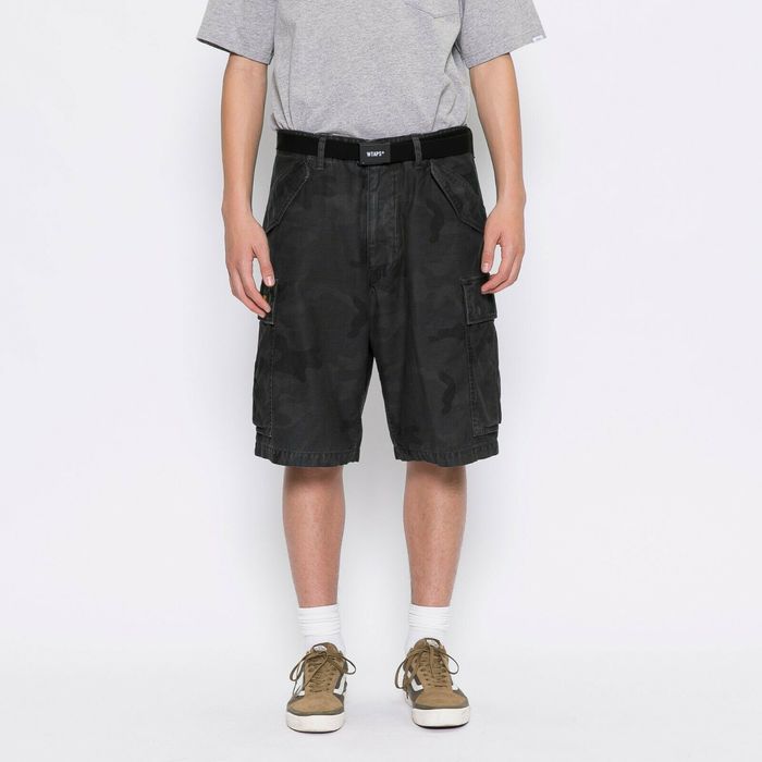 Wtaps WTAPS CARGO SHORTS 02 COTTON. SATIN. CAMO 20ss Size L | Grailed