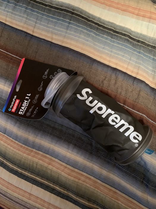 Supreme HydraPak Stash 1.0L Bottle | Grailed