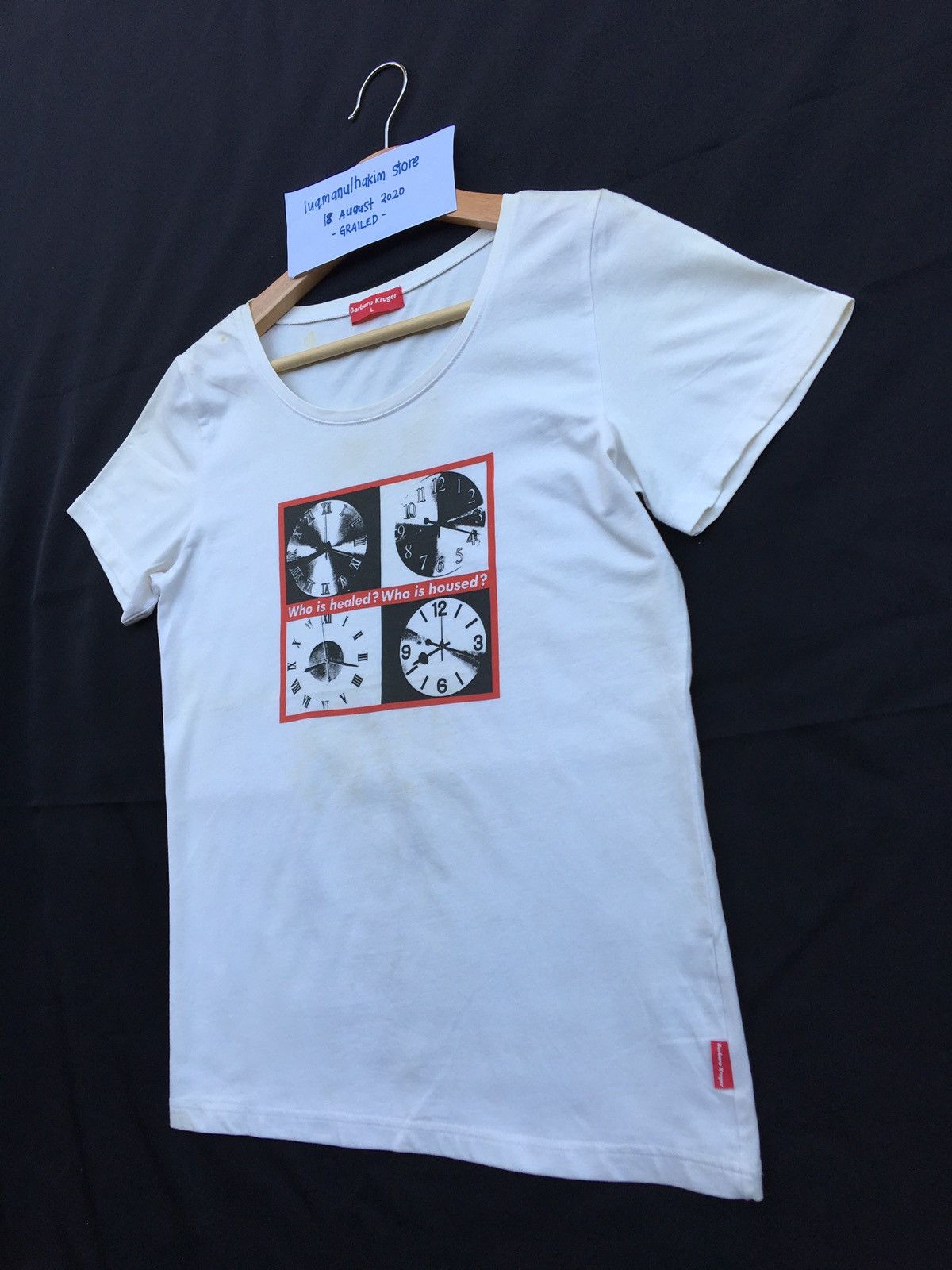 Barbara Kruger Barbara Kruger ‘Who is healed? Who is housed’ White Print T Size US S / EU 44-46 / 1 - 3 Thumbnail