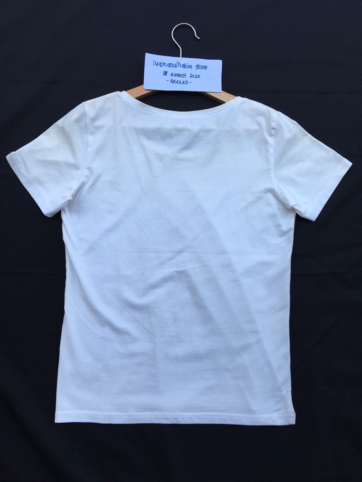 Barbara Kruger Barbara Kruger ‘Who is healed? Who is housed’ White Print T Size US S / EU 44-46 / 1 - 12 Thumbnail
