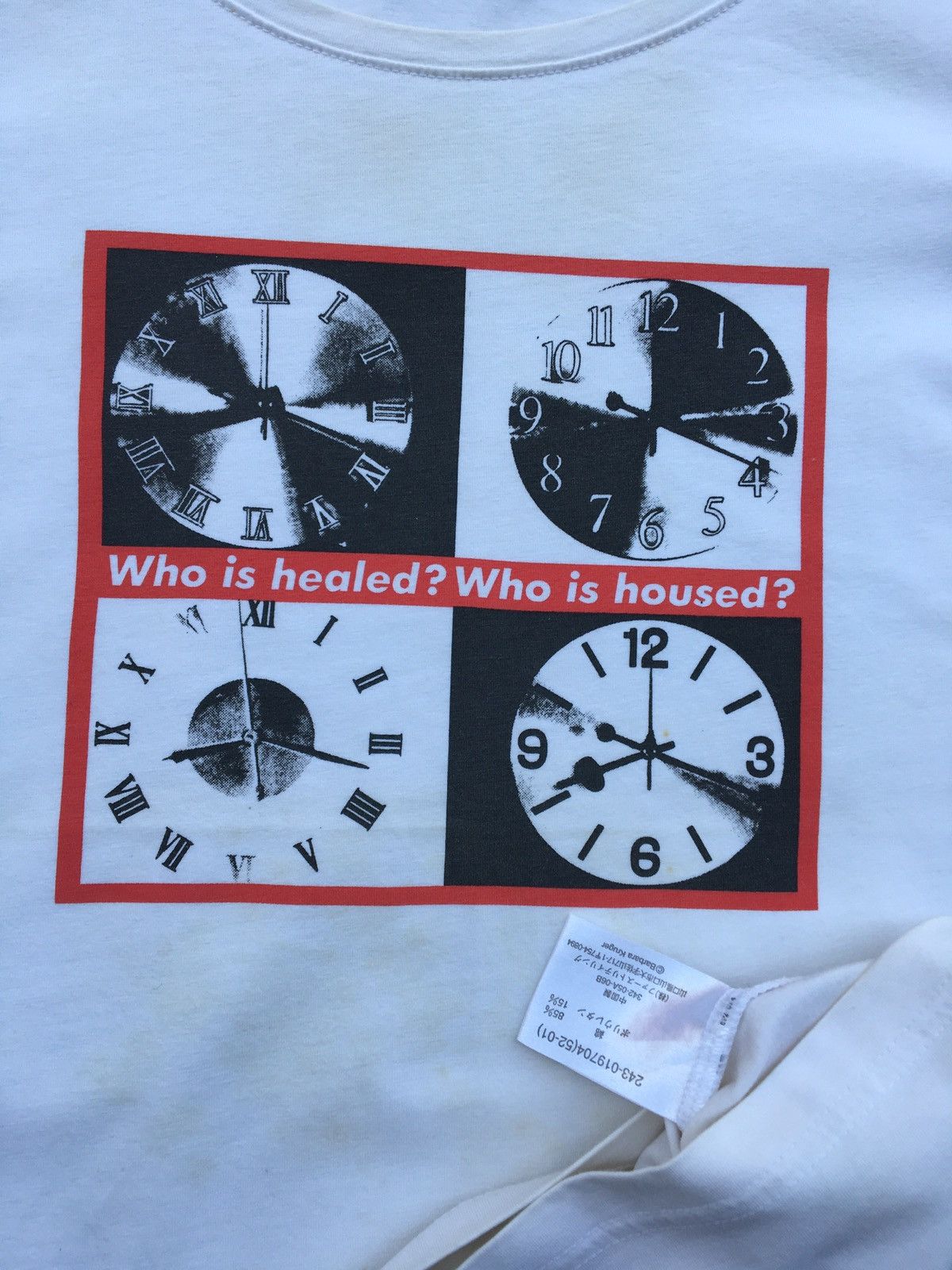 Barbara Kruger Barbara Kruger ‘Who is healed? Who is housed’ White Print T Size US S / EU 44-46 / 1 - 9 Thumbnail