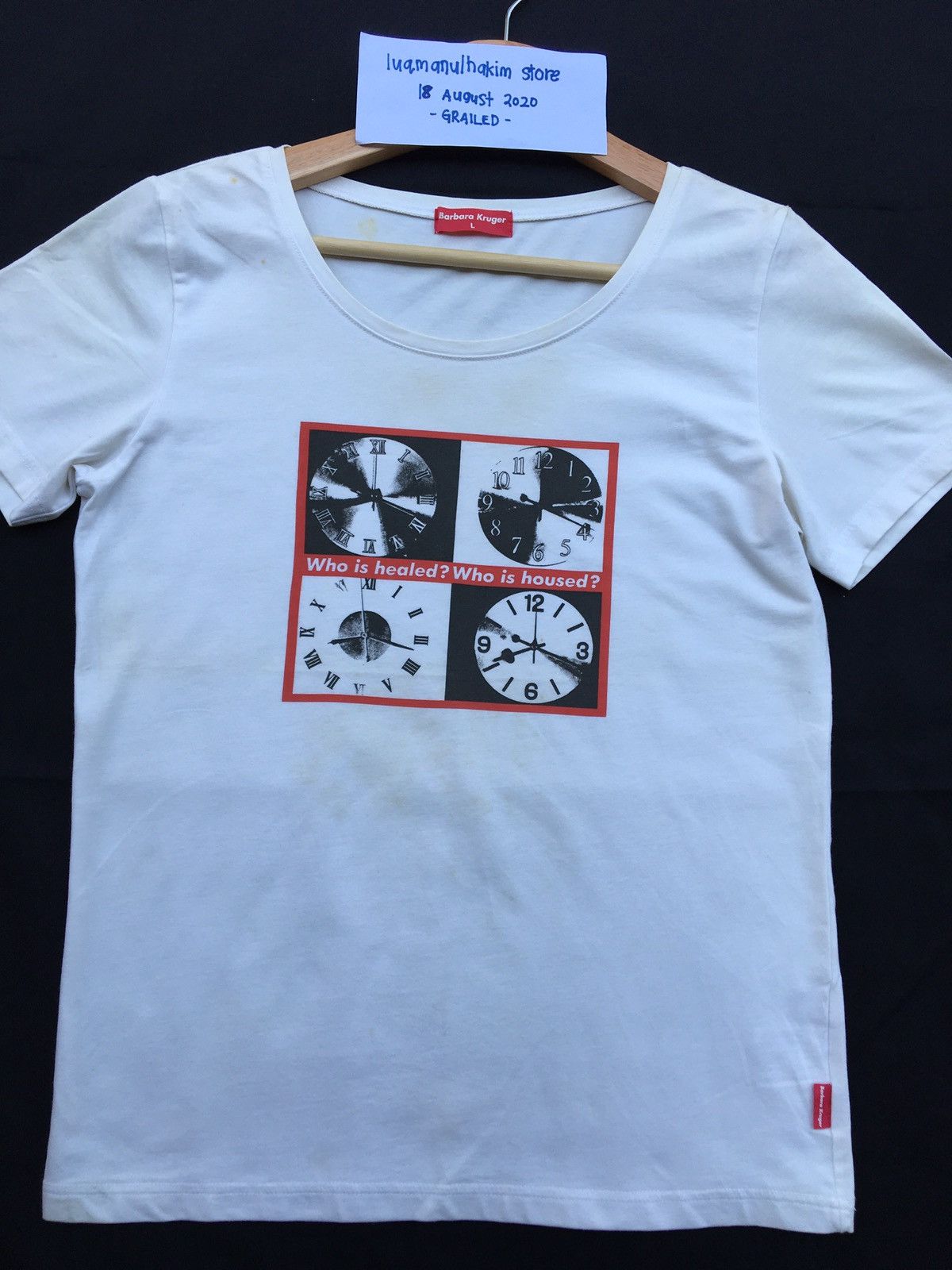 Barbara Kruger Barbara Kruger ‘Who is healed? Who is housed’ White Print T Size US S / EU 44-46 / 1 - 4 Thumbnail