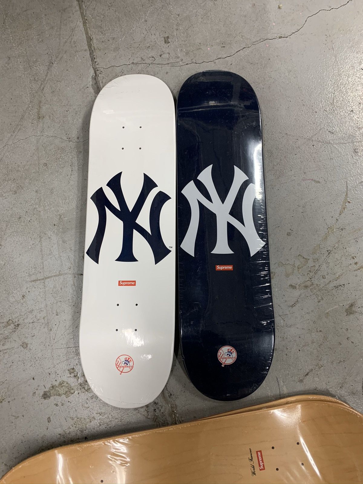 Supreme Supreme x New York Yankees Skateboard Deck | Grailed