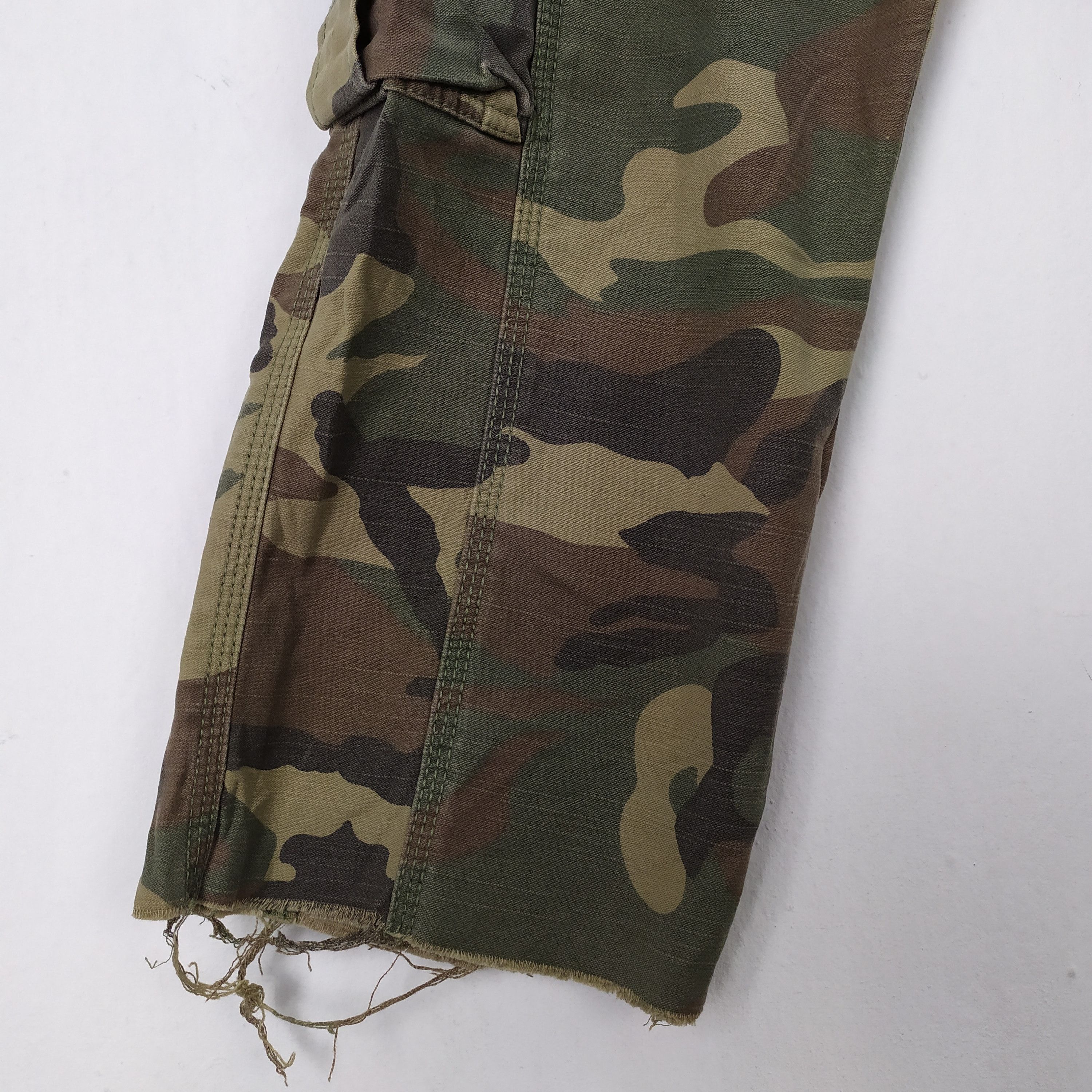 Japanese Brand Back Number Camo Cropped pants multipocket waist 30 Size US 30 / EU 46 - 4 Thumbnail