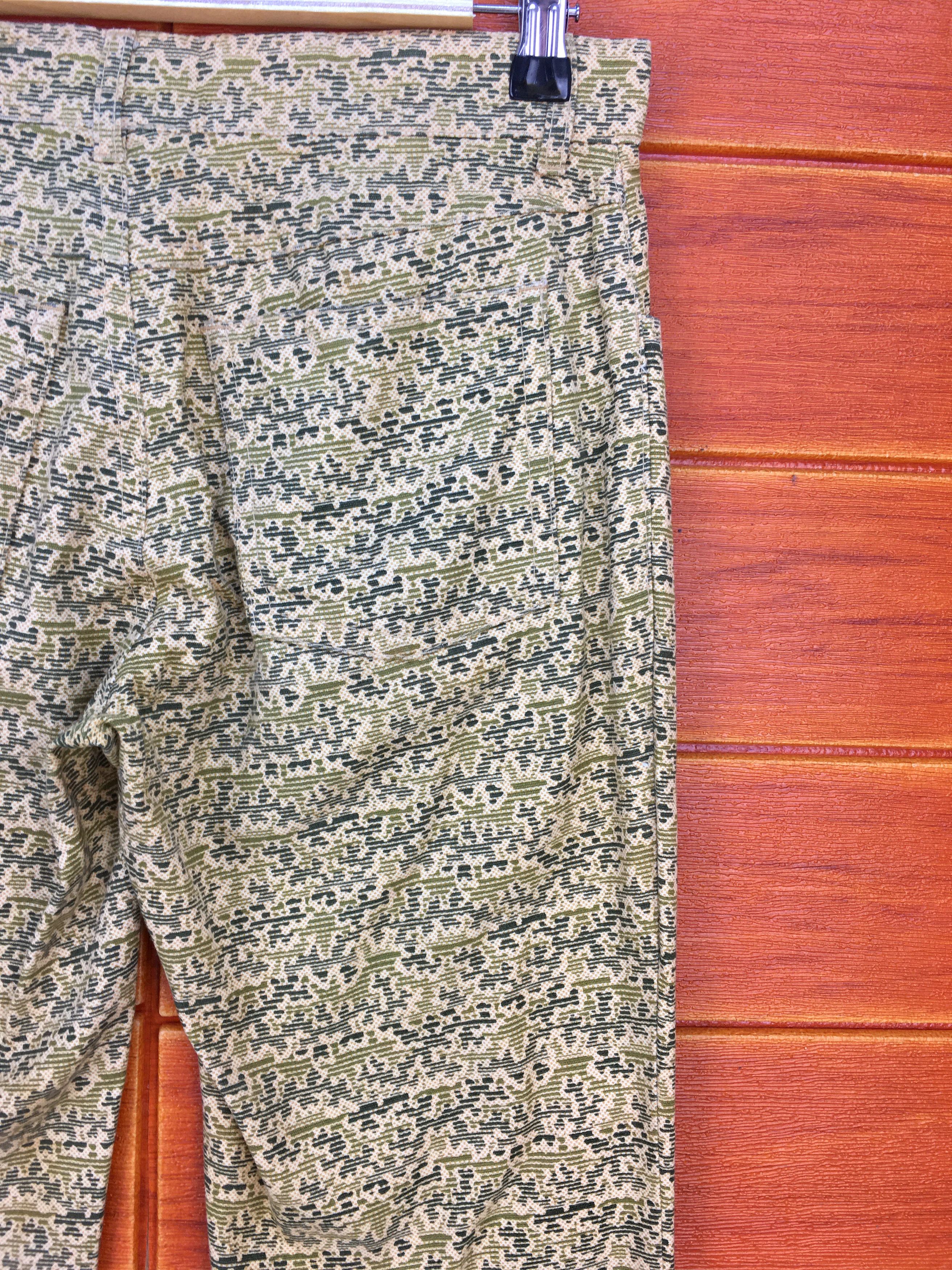Marc Jacobs MARC JACOBS Full Print Pants Size US 28 / EU 44 - 11 Thumbnail