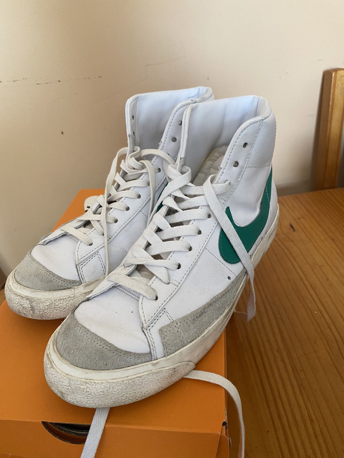 Nike Blazer Mid 77 Vintage Lucid Green 2019 Size US 9.5 / EU 42-43 - 1 Thumbnail