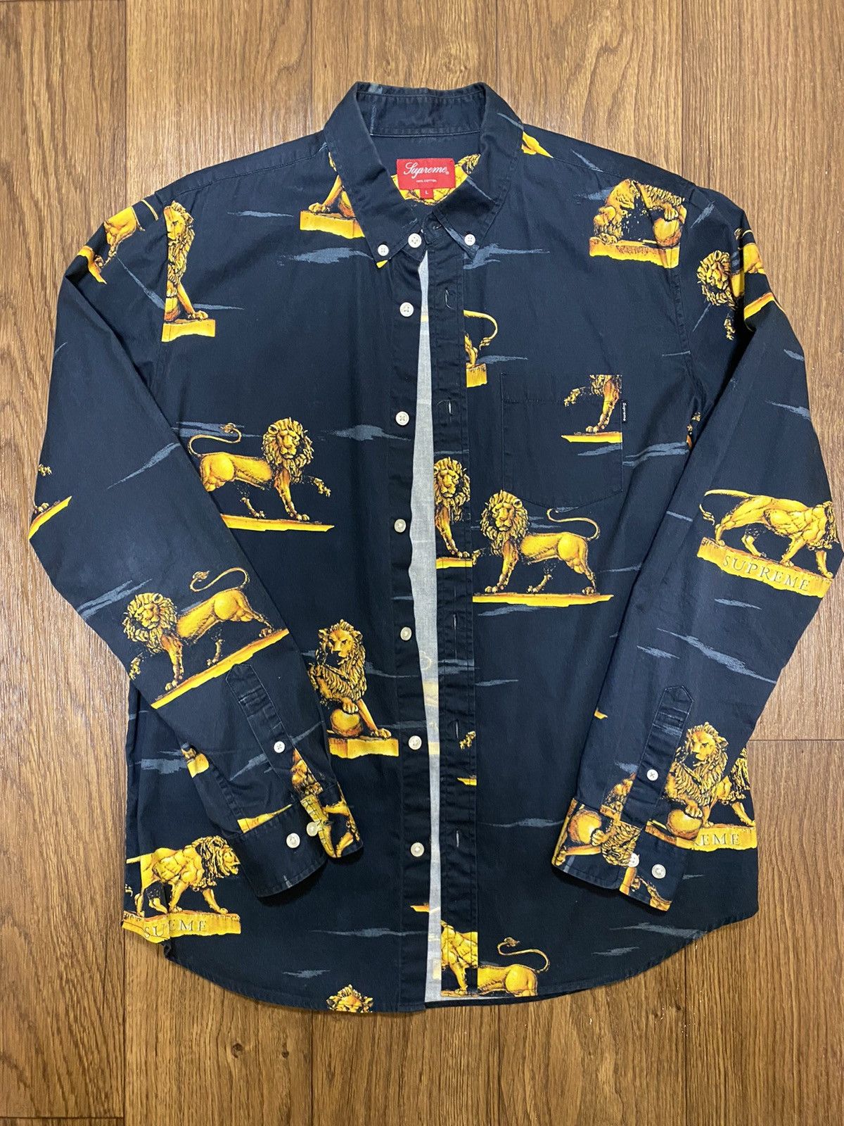 Supreme Supreme lions den shirt (ss18) | Grailed