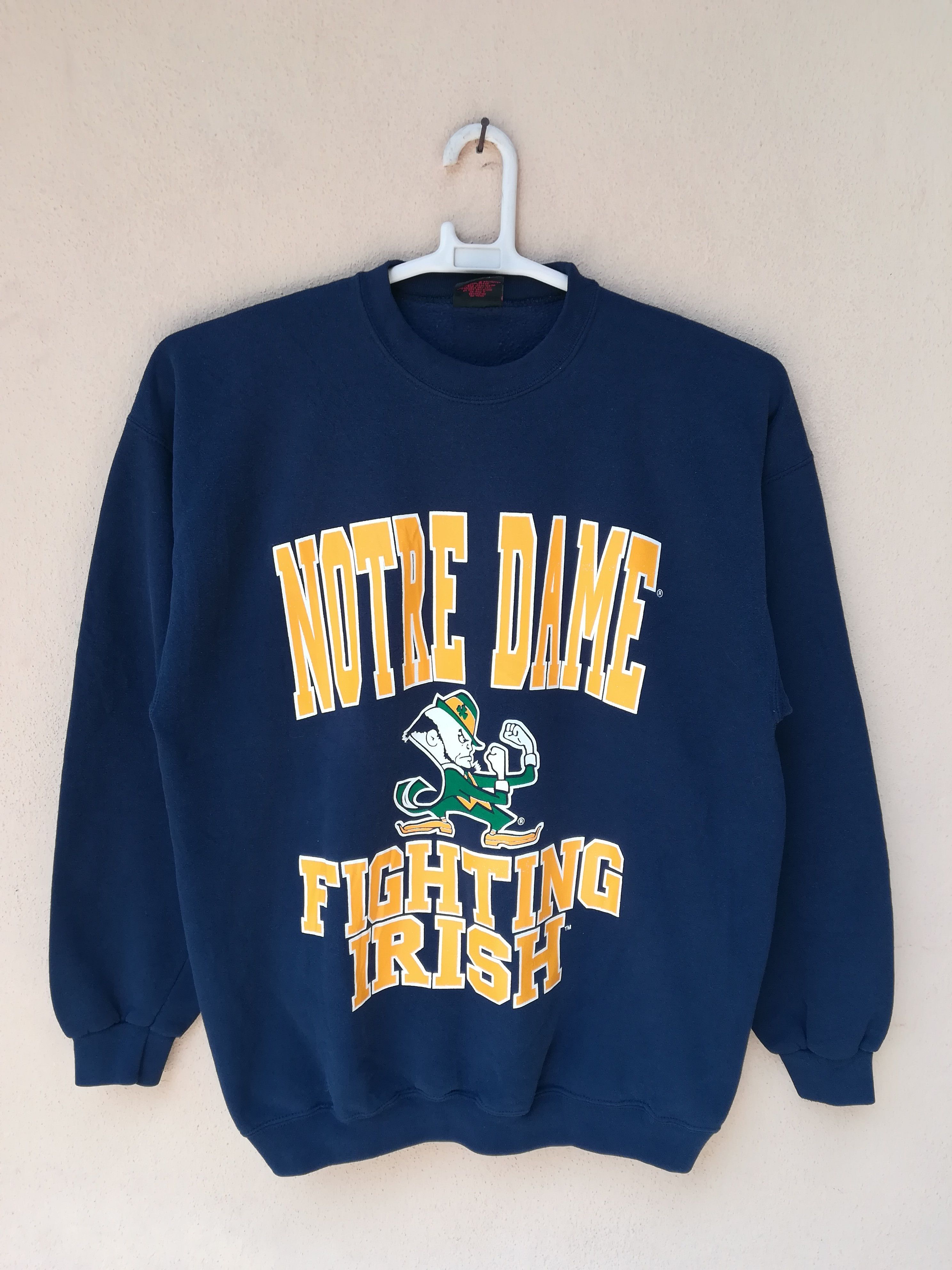 NCAA × Vintage Vintage Made in USA Notre Dame Fighting Irish Sweatshirt Size US XL / EU 56 / 4 - 1 Thumbnail