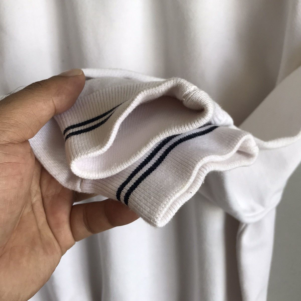 Nike × Vintage Vintage Nike 90s White Sweatshirt Size US XL / EU 56 / 4 - 4 Thumbnail