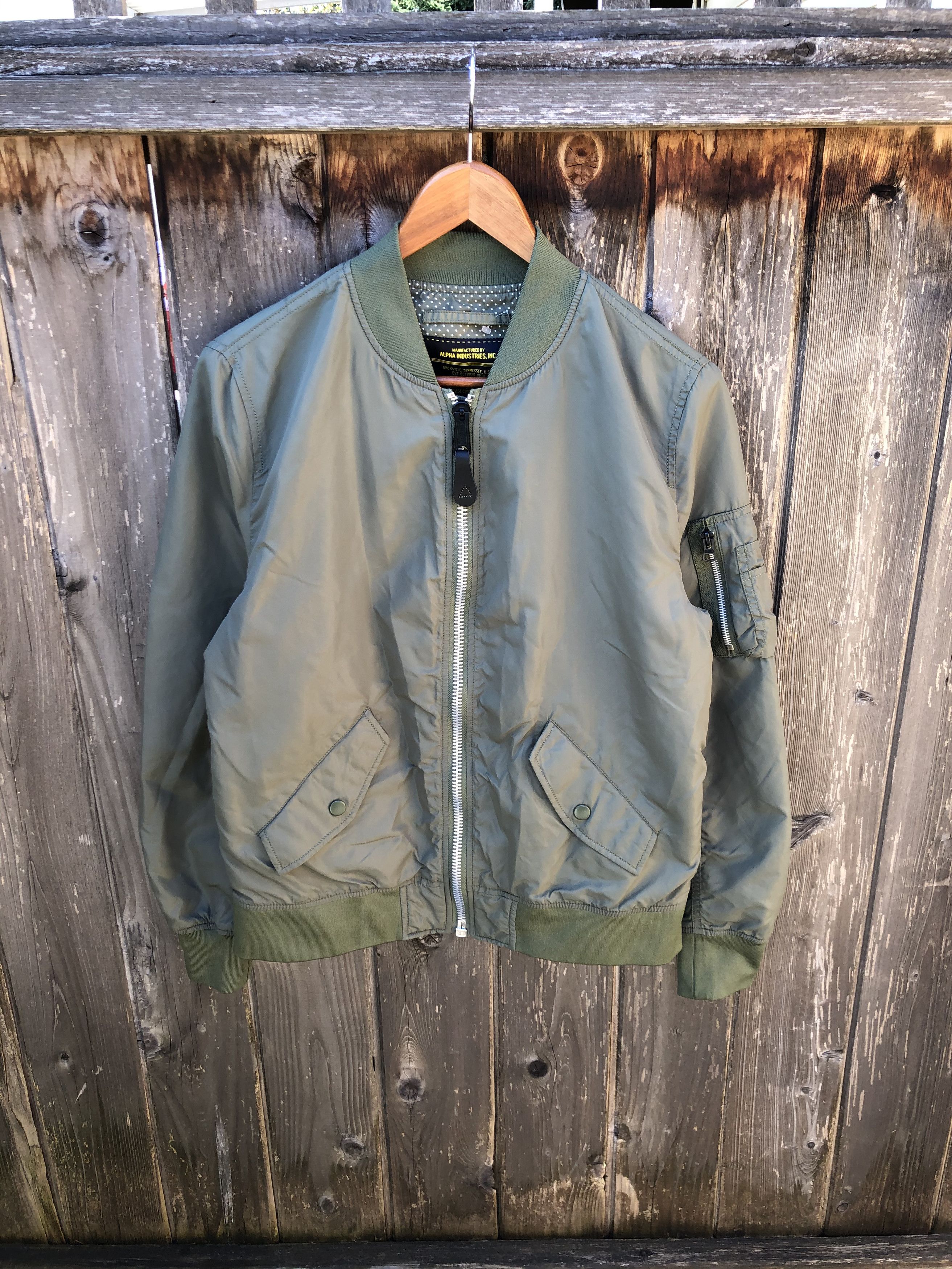 Alpha Industries Light Bomber Jacket