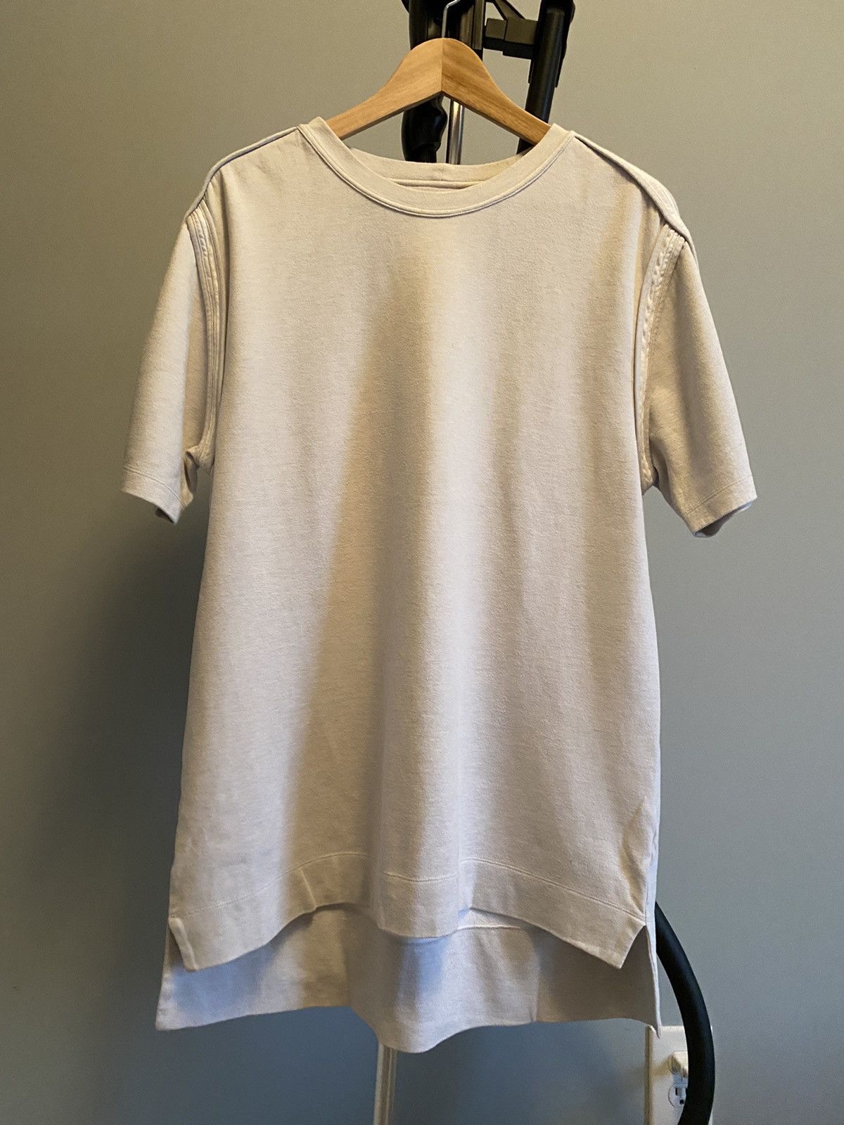 Helmut Lang Helmut Lang Elongated Tee Size US M / EU 48-50 / 2 - 1 Thumbnail