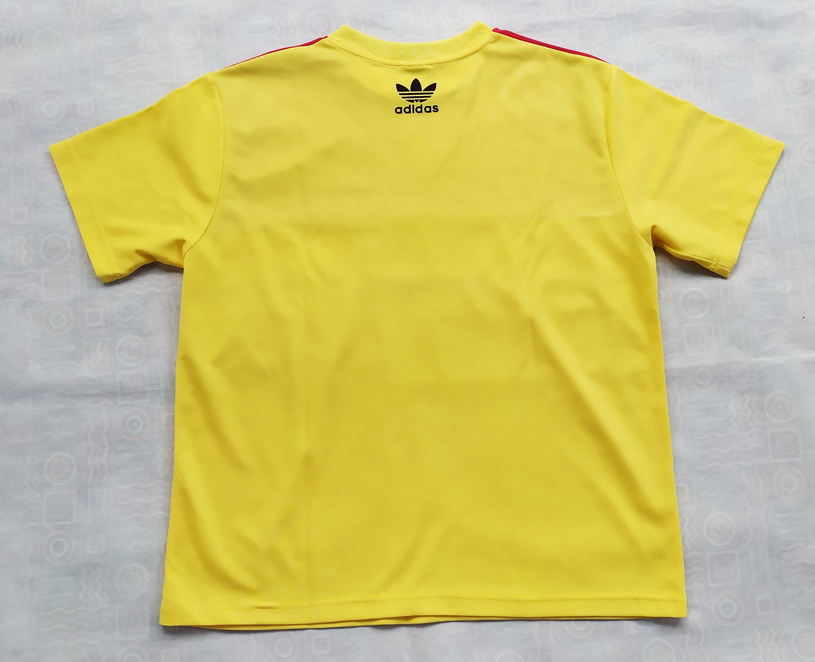 Adidas Vintage ADIDAS TREFOIL big logo t shirt size M Size US M / EU 48-50 / 2 - 4 Thumbnail