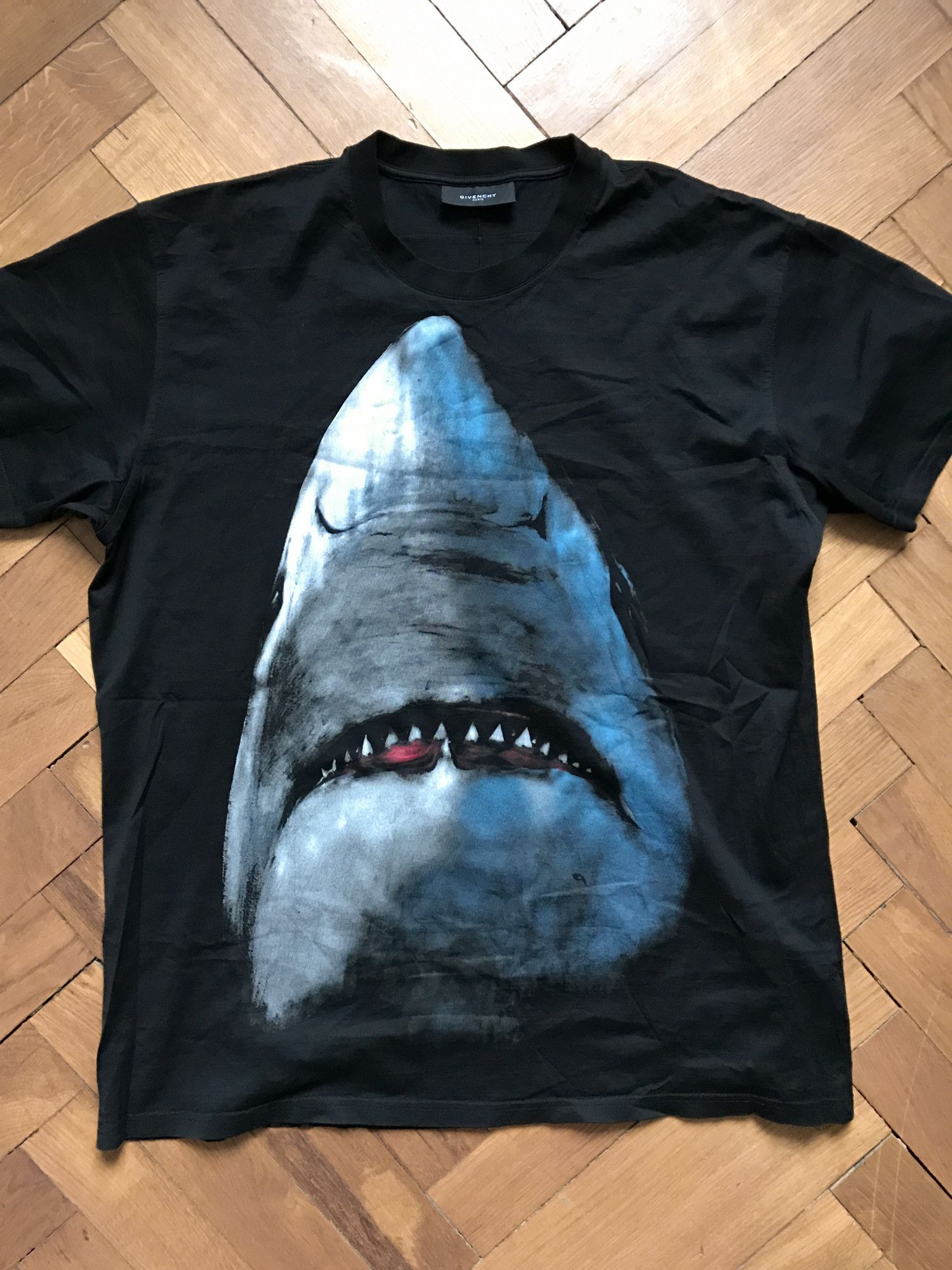 Givenchy Shark tee t-shirt Columbian size M