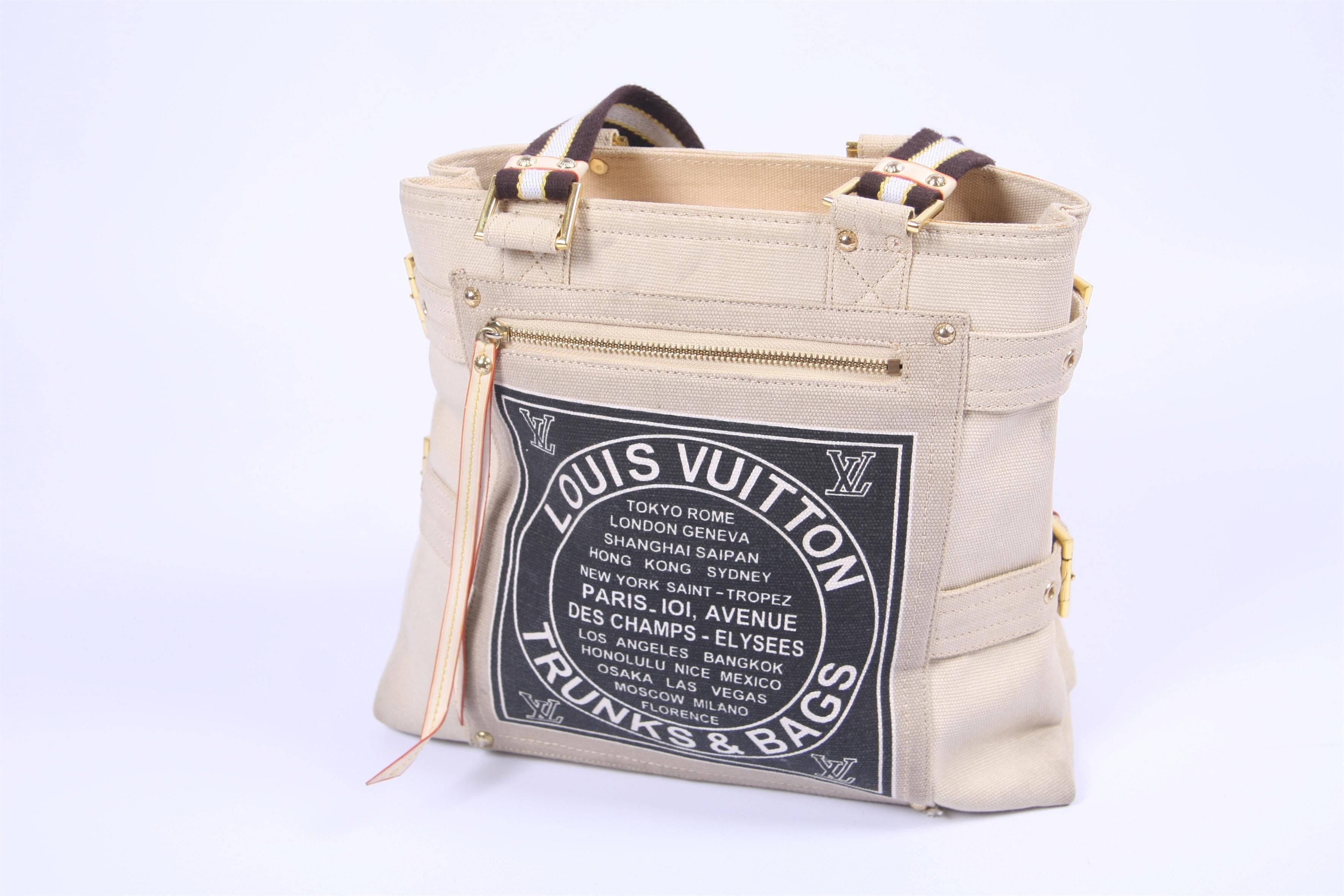 Louis Vuitton Edition Limitée Trunks & bags shopping bag in beige canvas