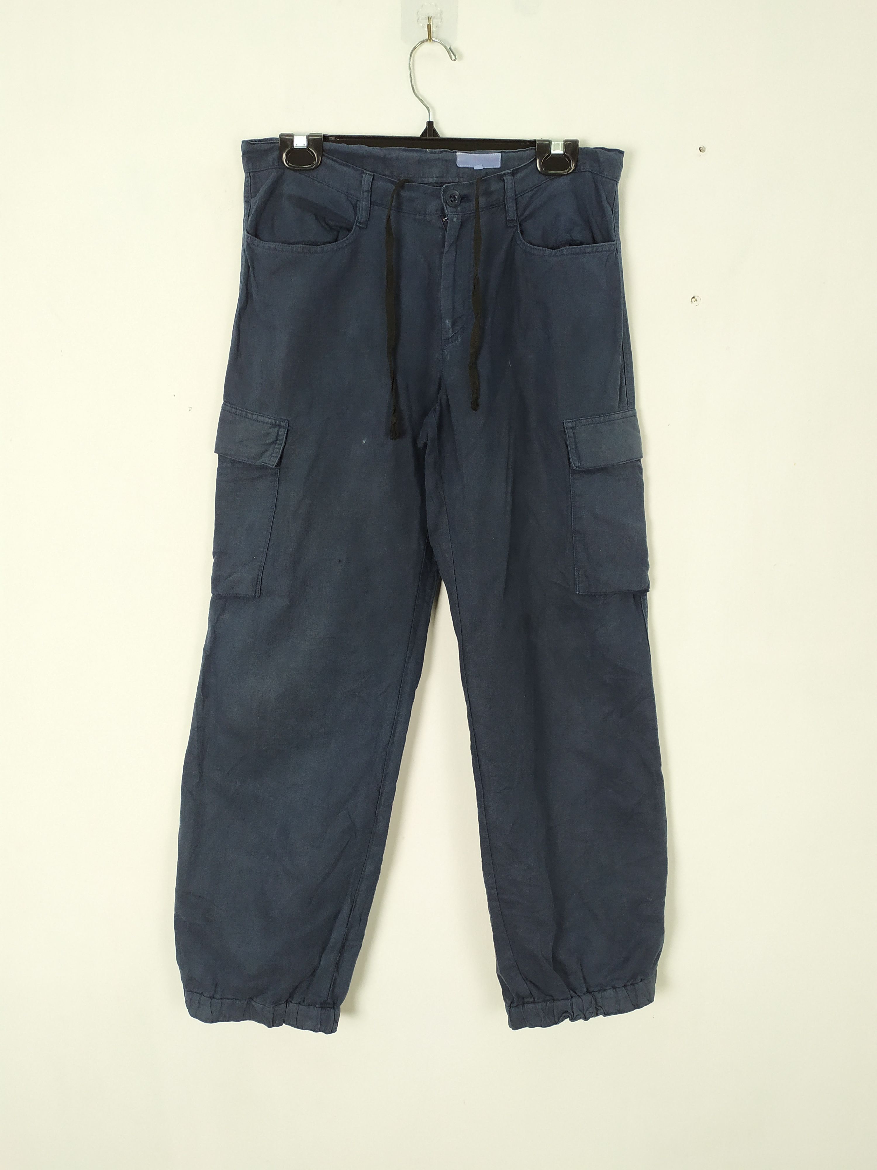 Image of Designer Vintage Red Clover Faded Cargo Pants in Blue Black, Men's (Size 30)