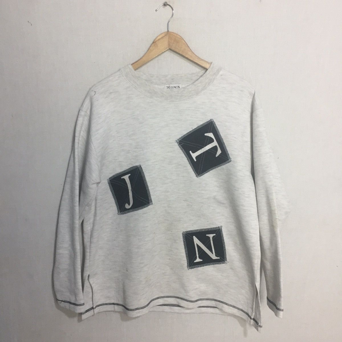 Pull over sweatshirt