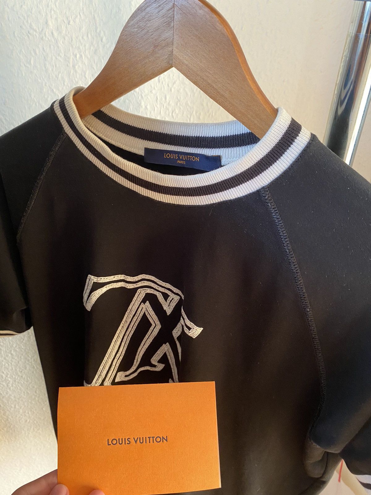 Louis Vuitton Upside Down Louis Vuitton T-Shirt Size US M / EU 48-50 / 2 - 5 Thumbnail