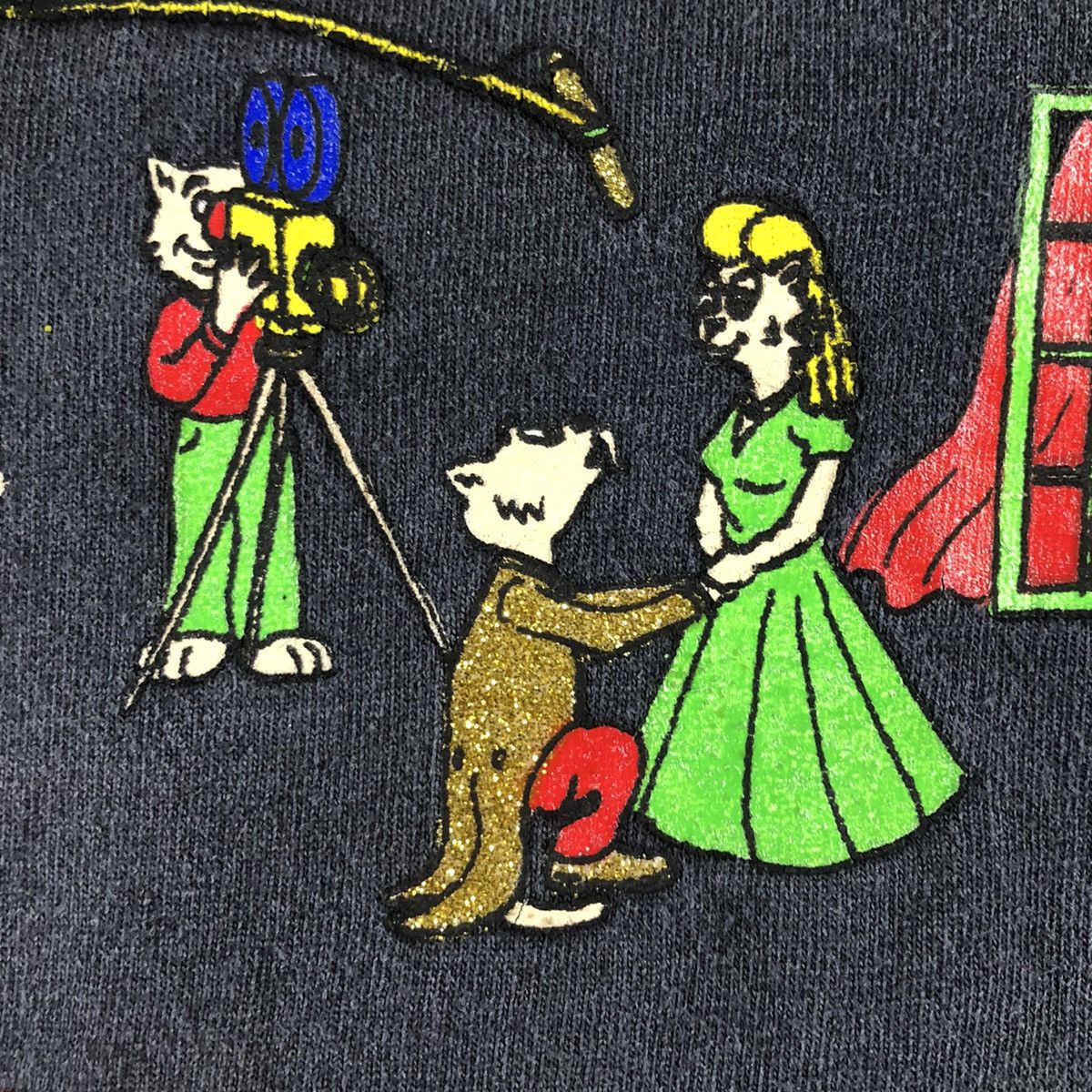 Vintage Hollywood Famous Cats Bowl Red Carpet Vintage T shirt Size US L / EU 52-54 / 3 - 8 Thumbnail