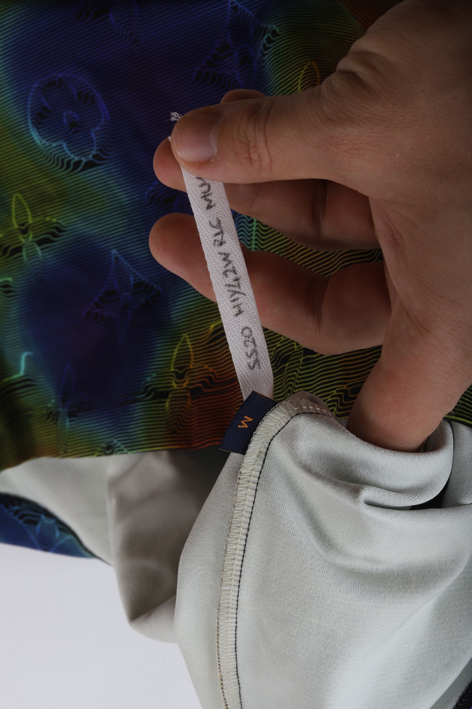 Louis Vuitton SS20 2054 Collection Packable Monogram 3D Shirt Size US M / EU 48-50 / 2 - 7 Thumbnail
