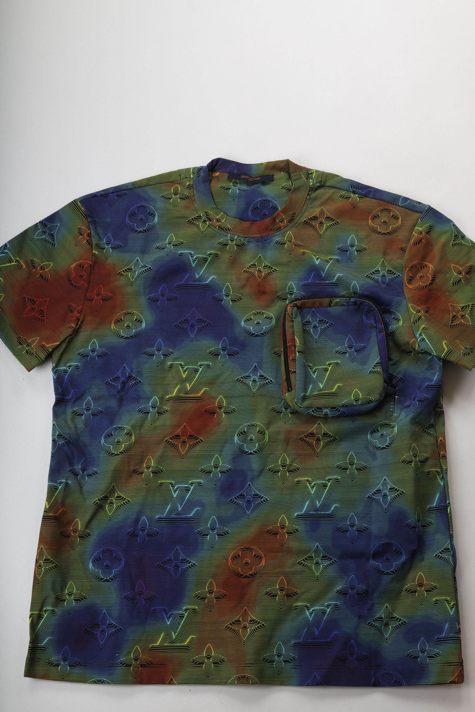 Louis Vuitton SS20 2054 Collection Packable Monogram 3D Shirt Size US M / EU 48-50 / 2 - 2 Thumbnail